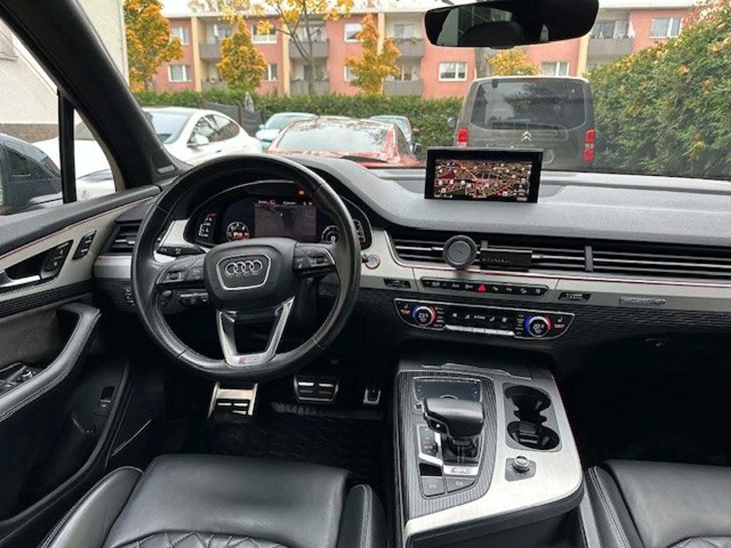 Audi - SQ7