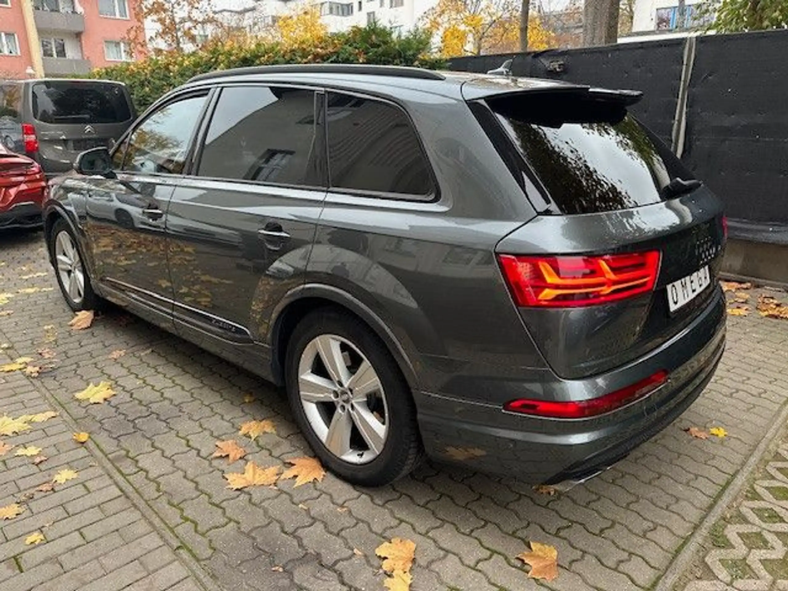 Audi - SQ7