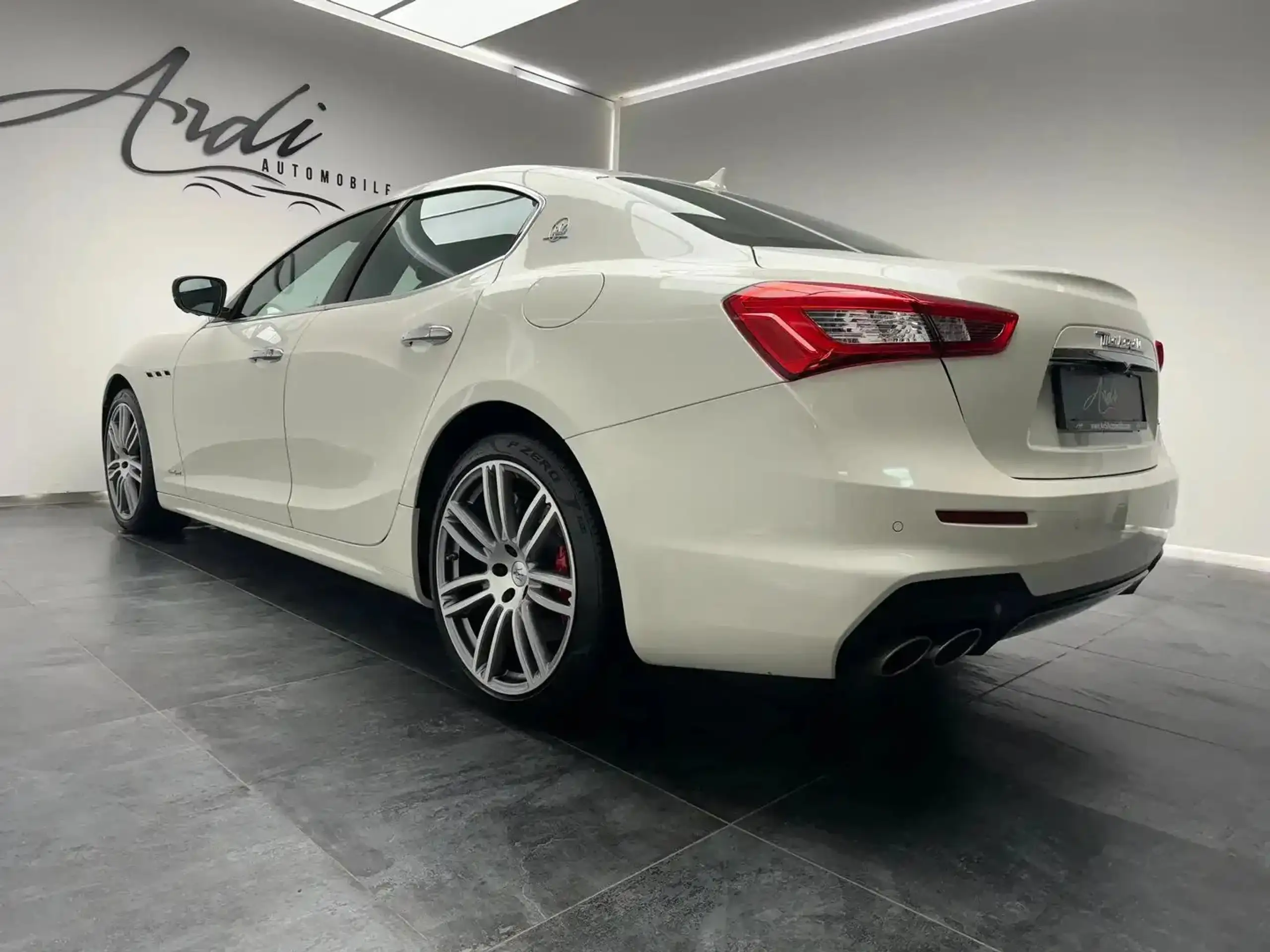 Maserati - Ghibli