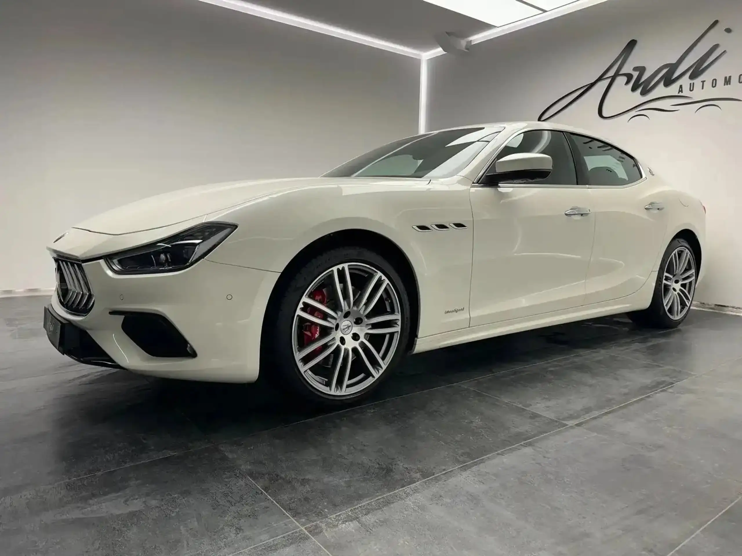 Maserati - Ghibli