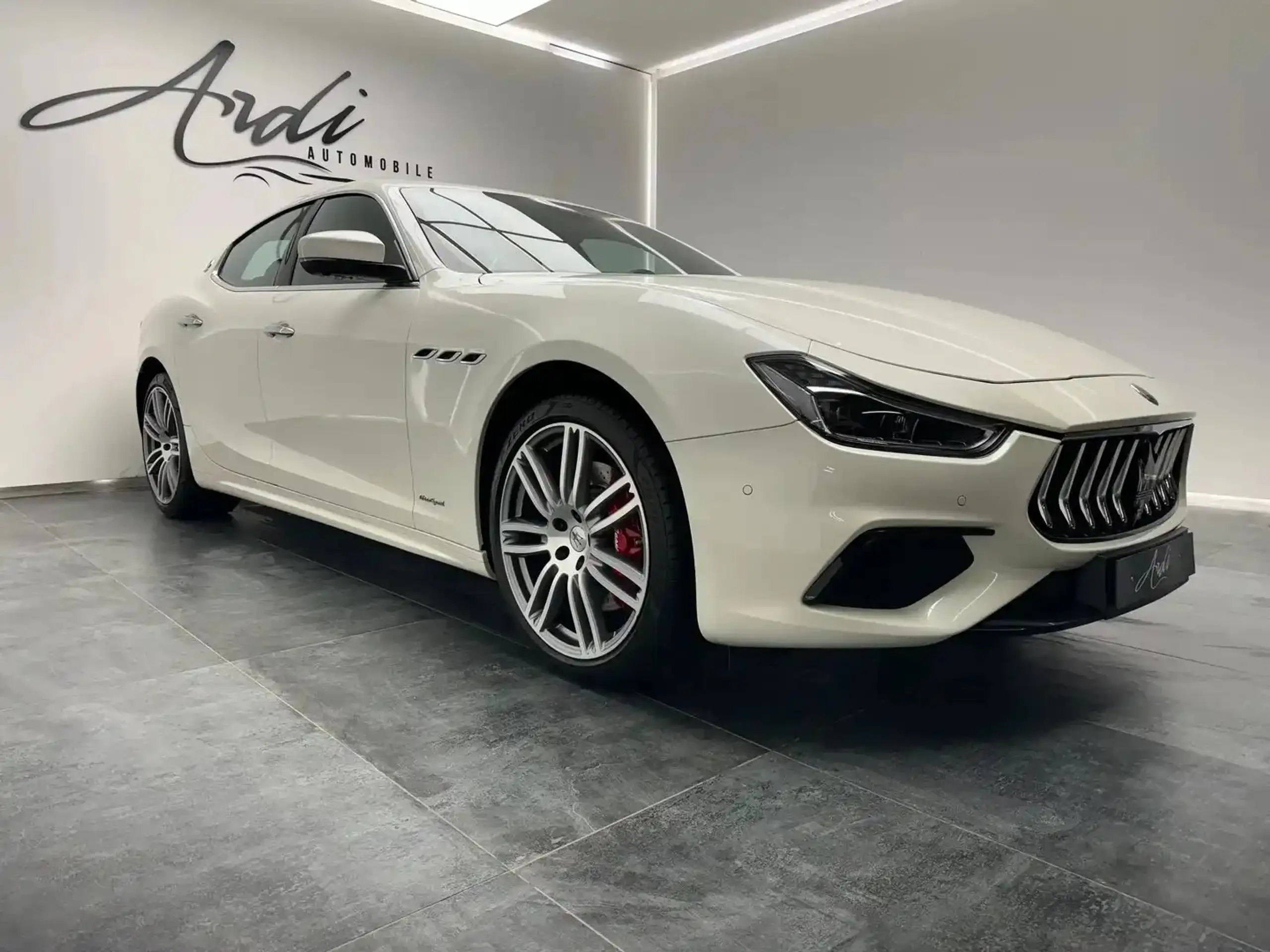 Maserati - Ghibli