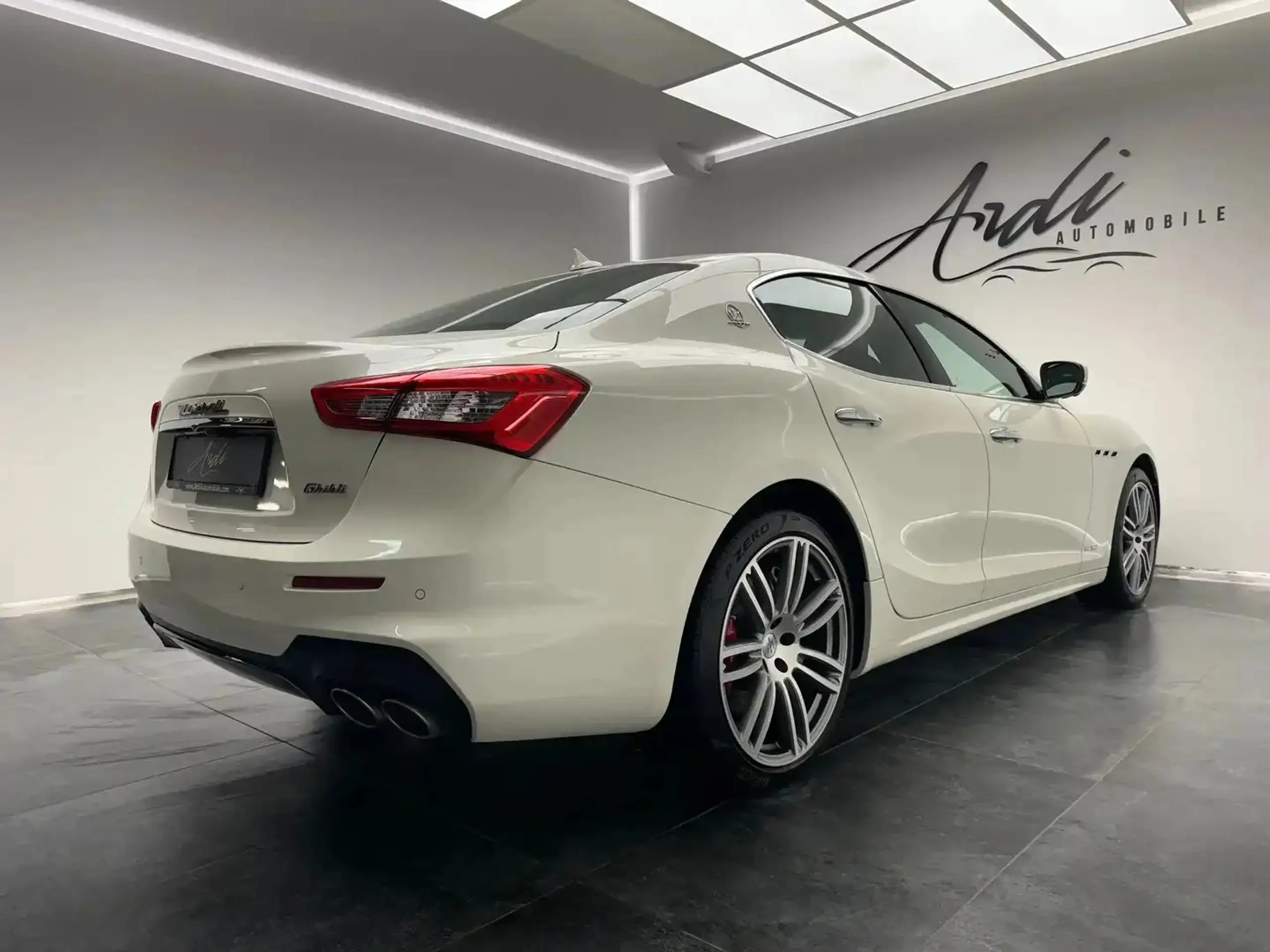 Maserati - Ghibli