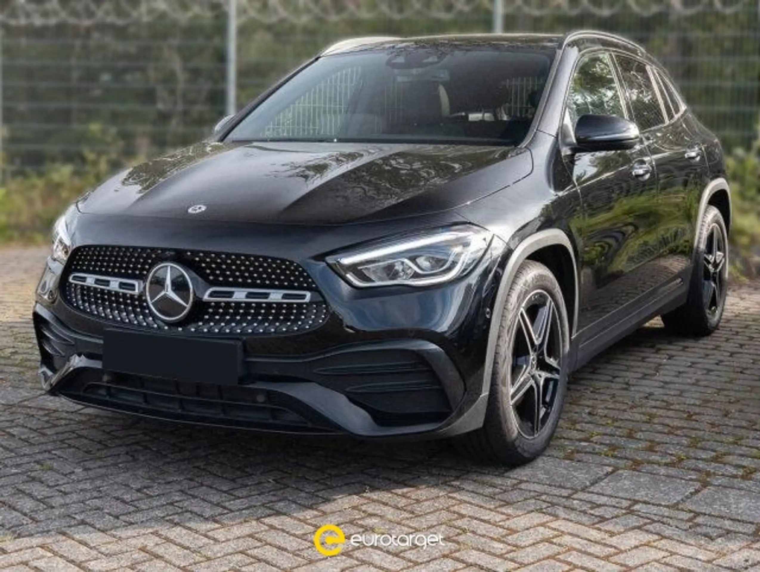 Mercedes-Benz - GLA 180