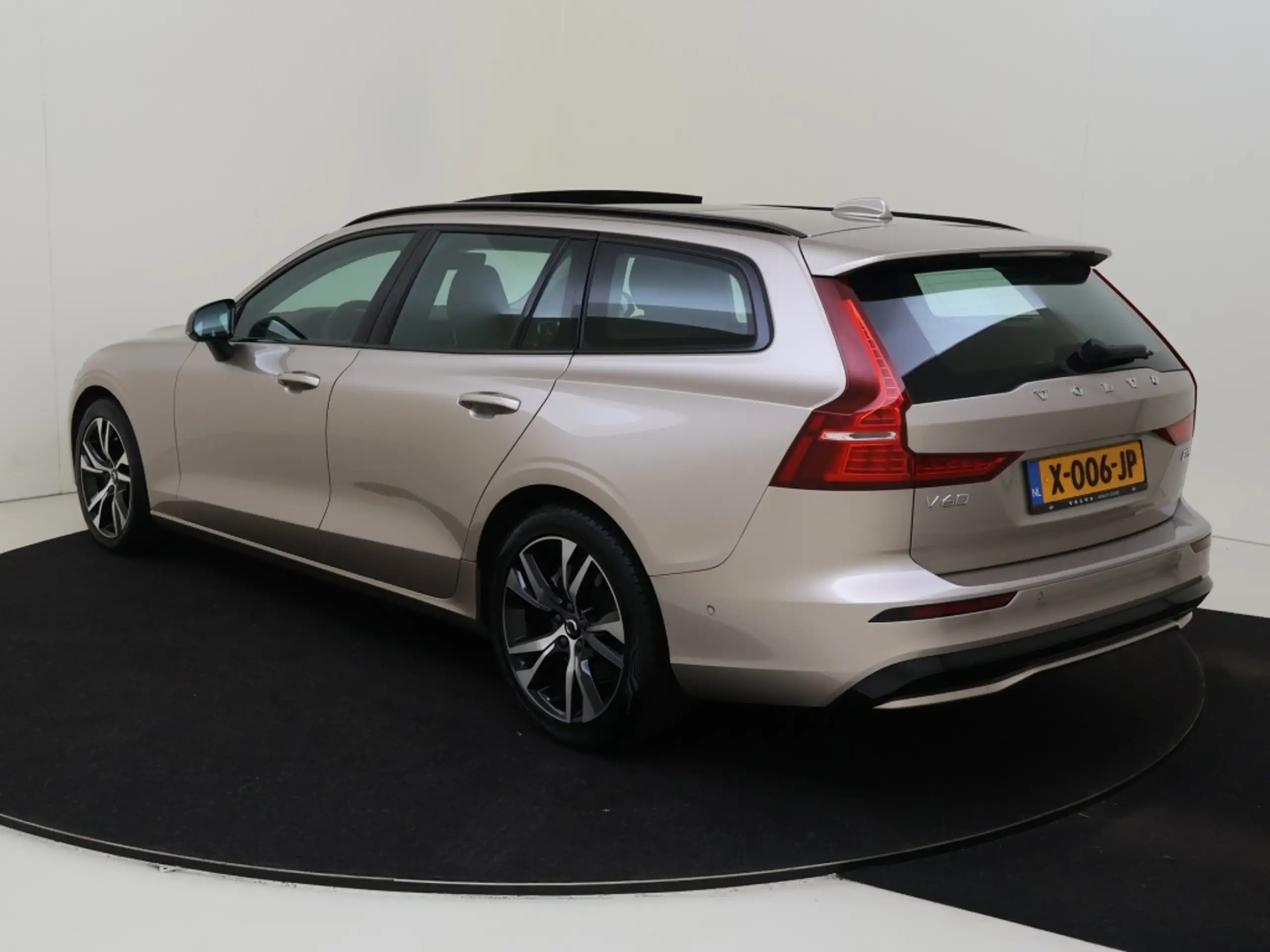 Volvo - V60