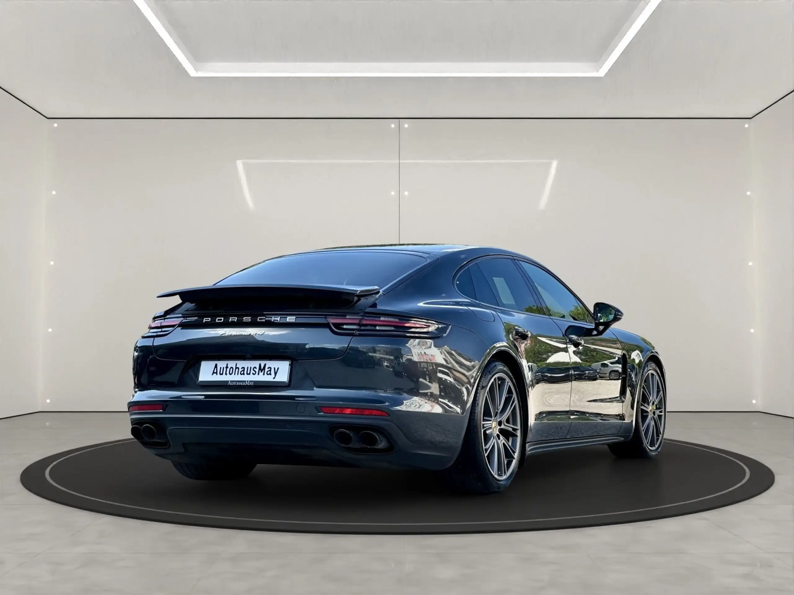 Porsche - Panamera