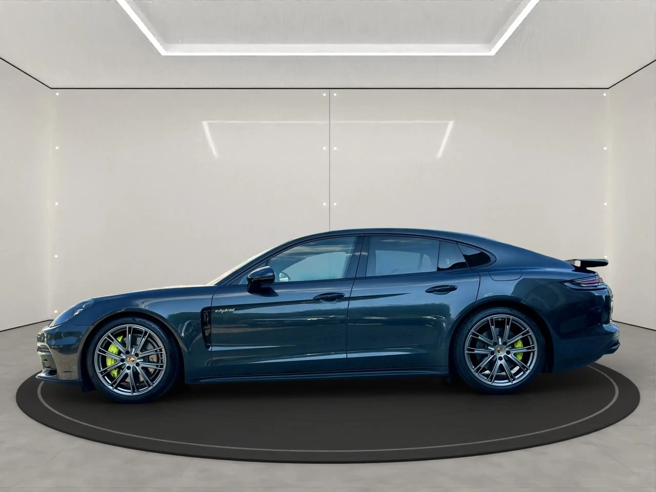 Porsche - Panamera