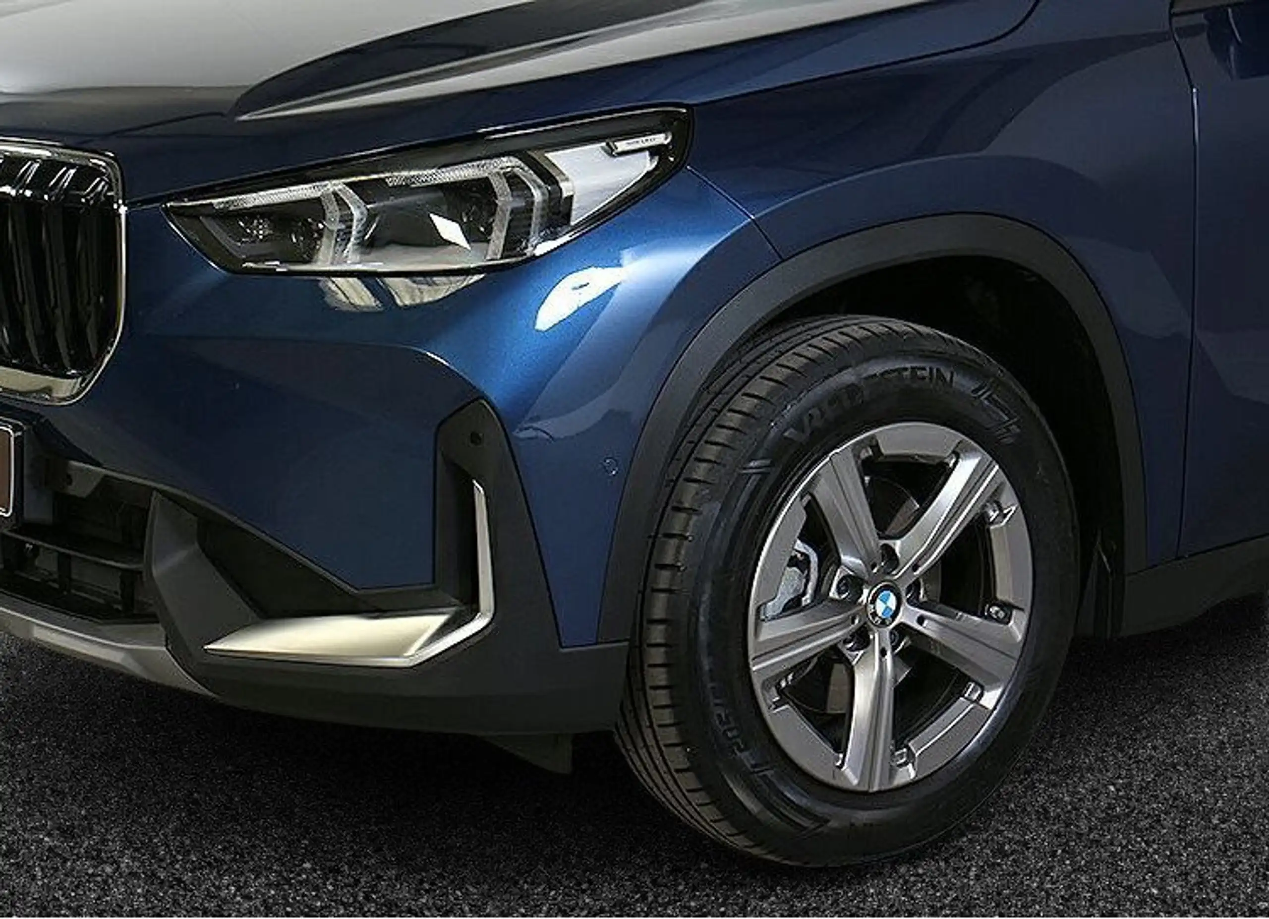 BMW - X1