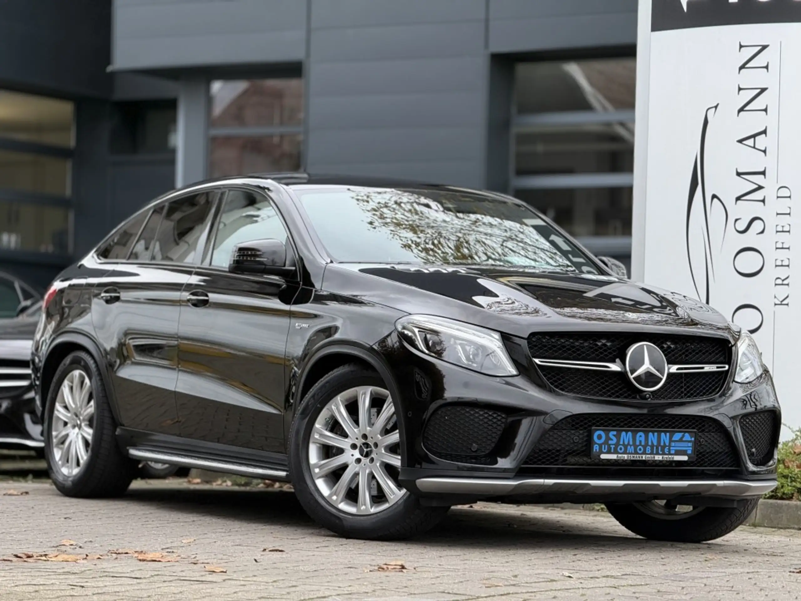 Mercedes-Benz - GLE 43 AMG