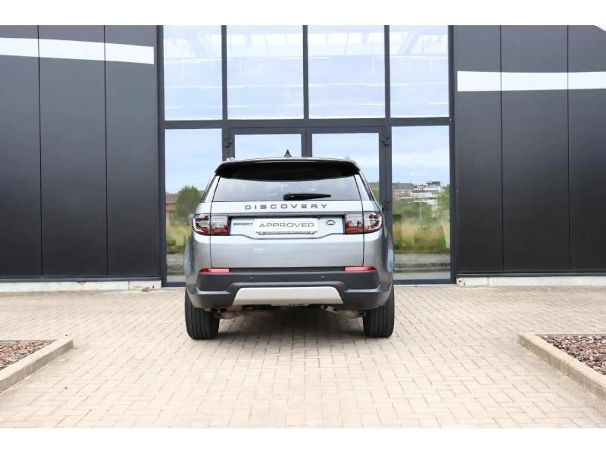 Land Rover - Discovery Sport