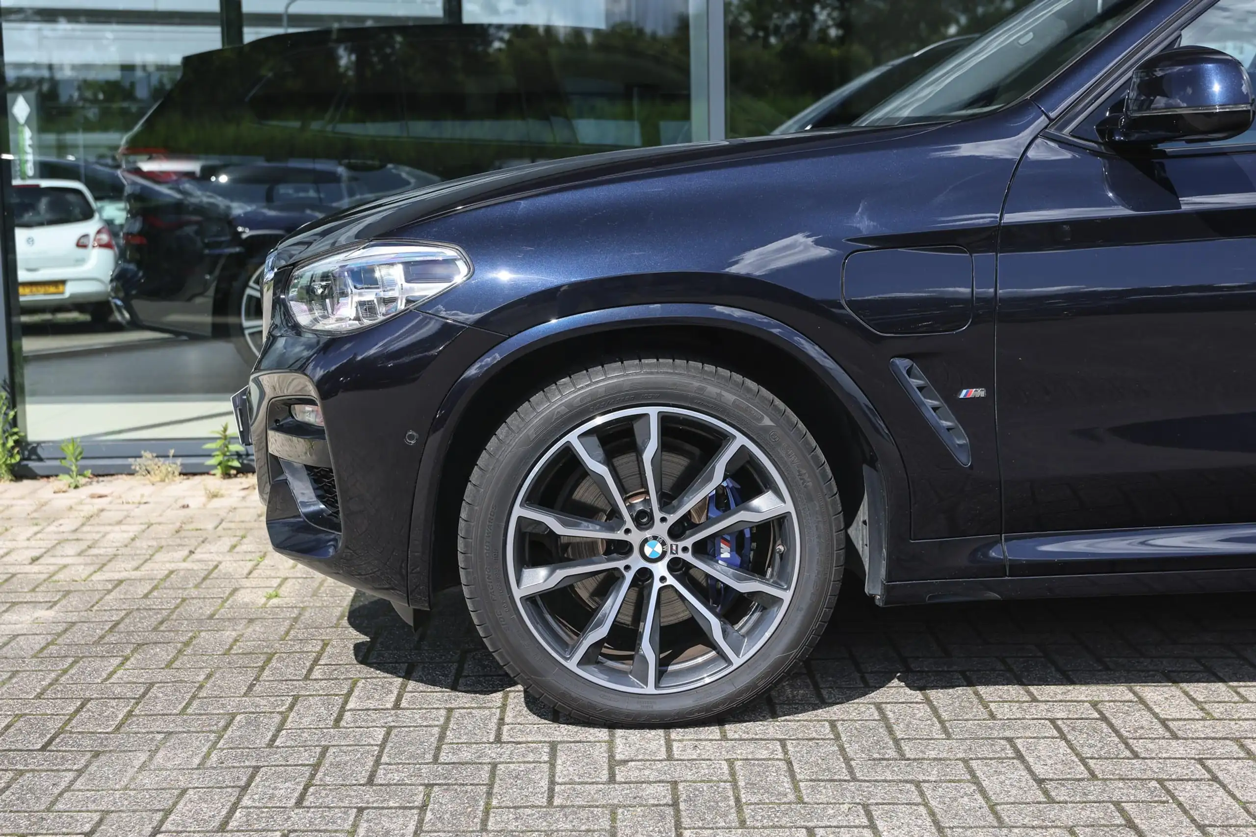 BMW - X3