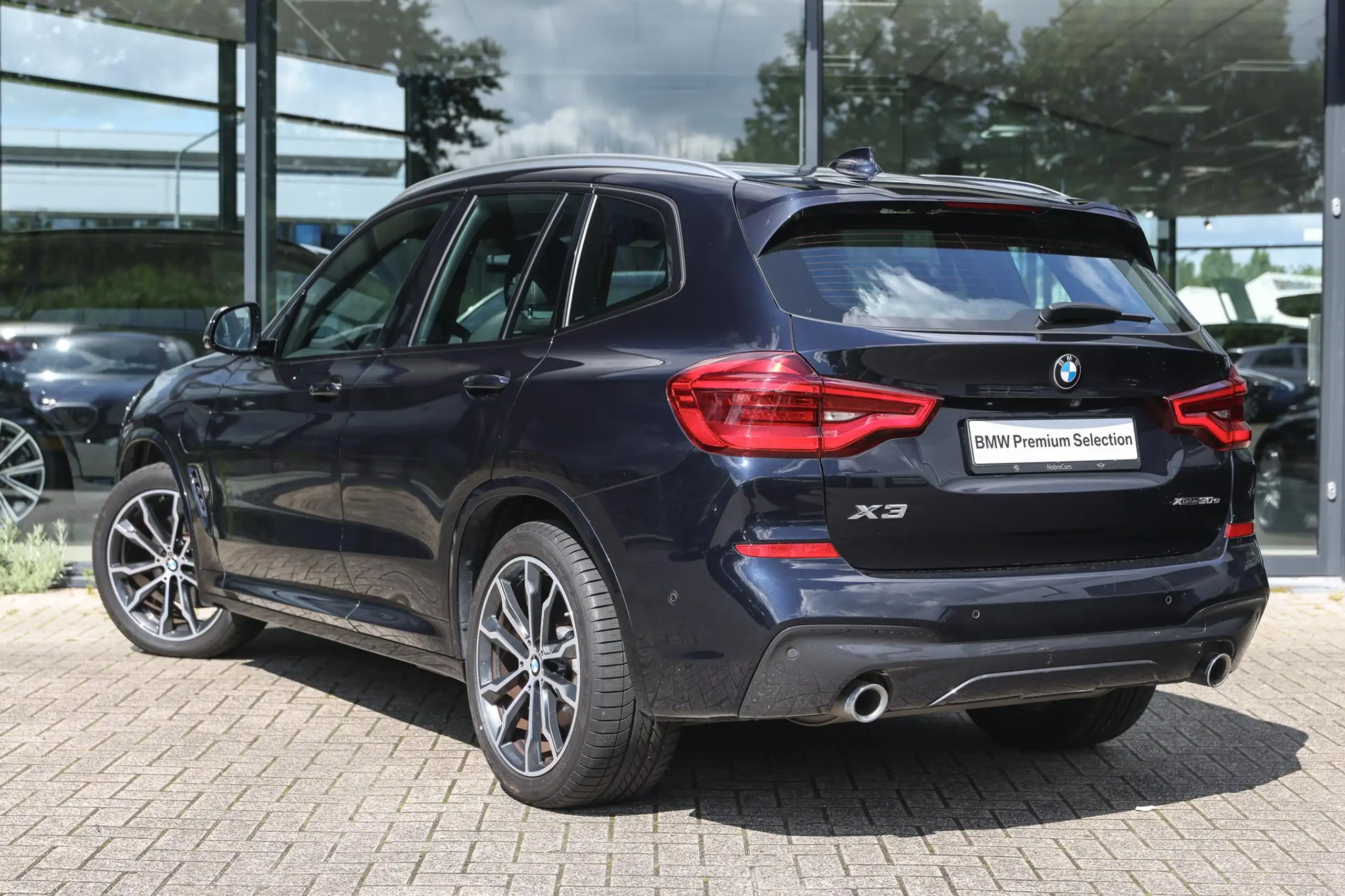 BMW - X3