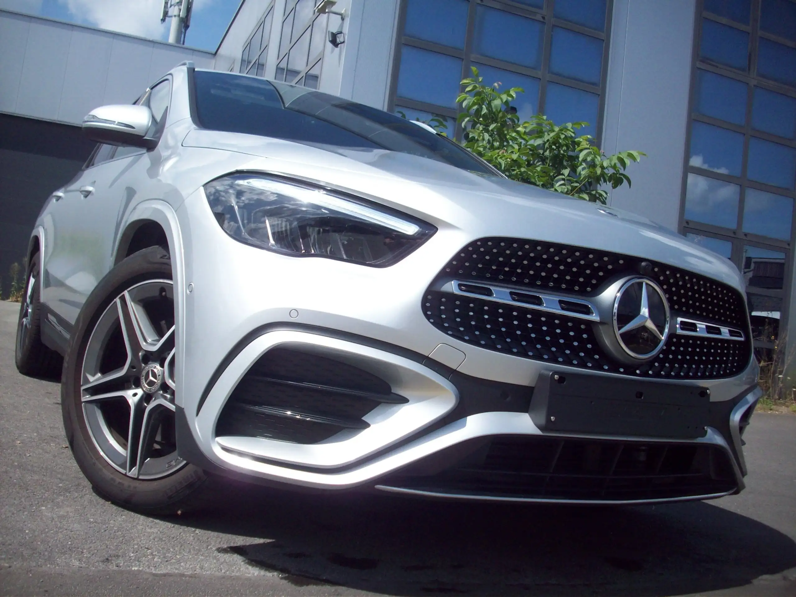 Mercedes-Benz GLA 220 2023