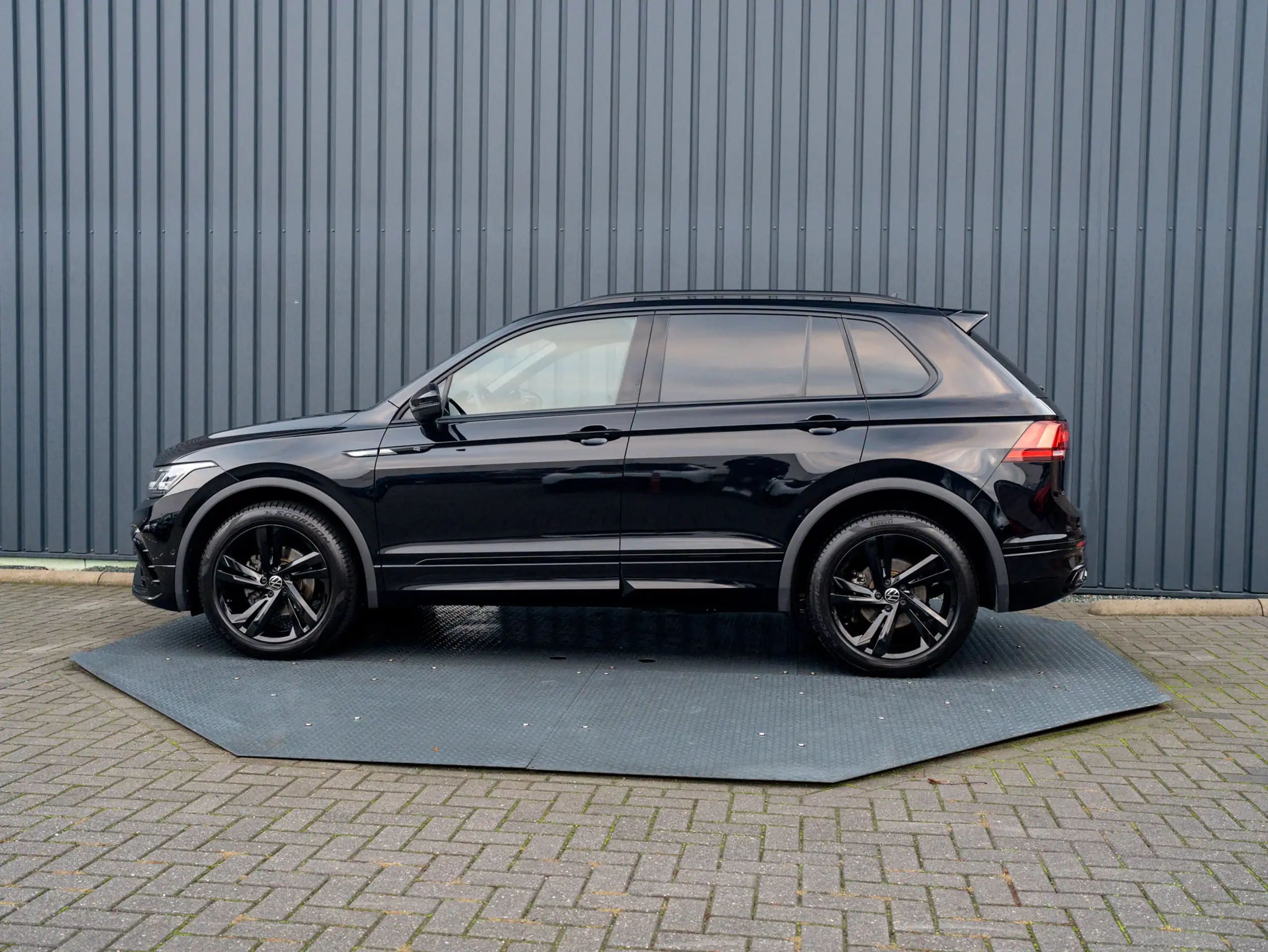 Volkswagen - Tiguan