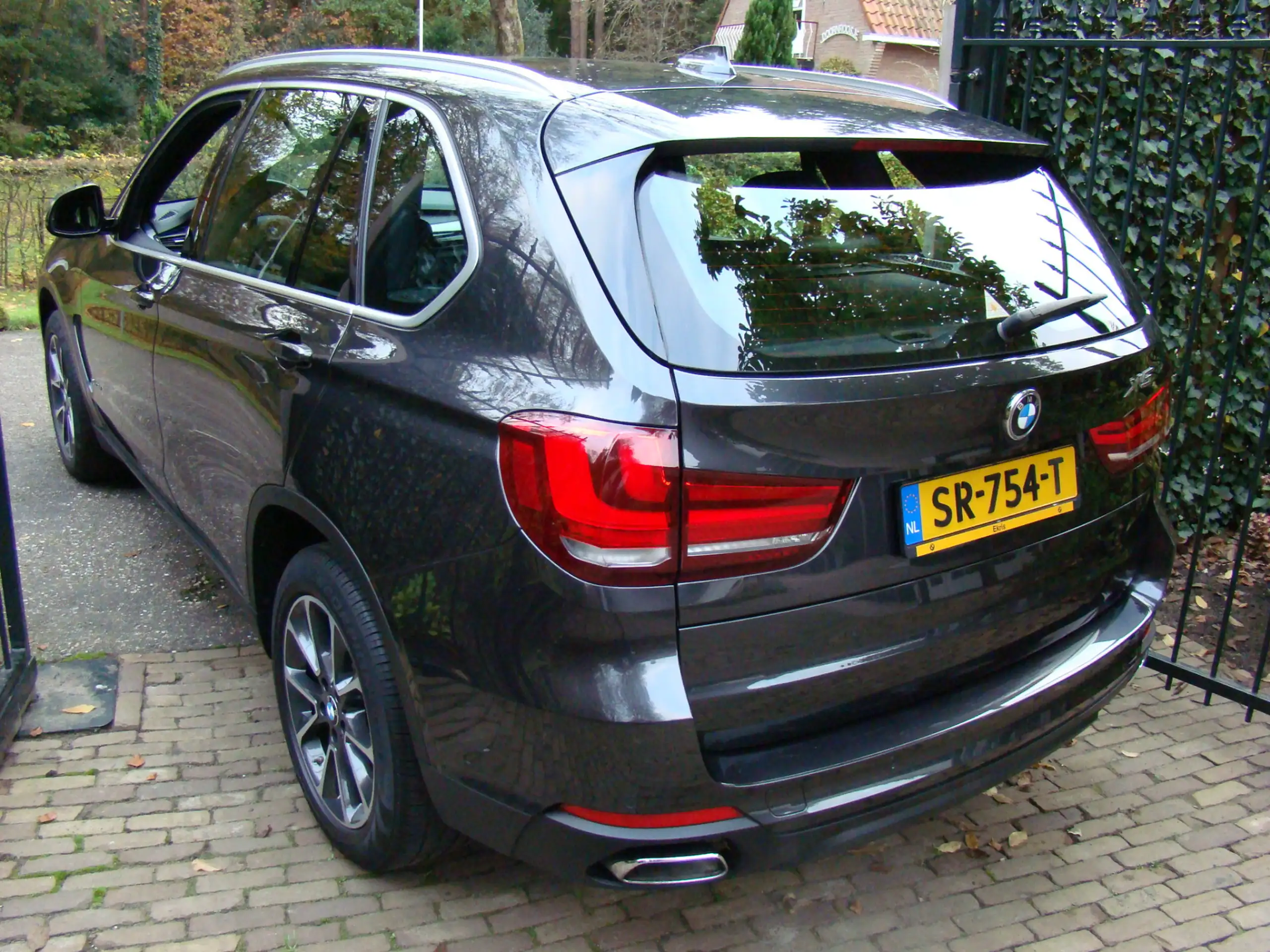 BMW - X5