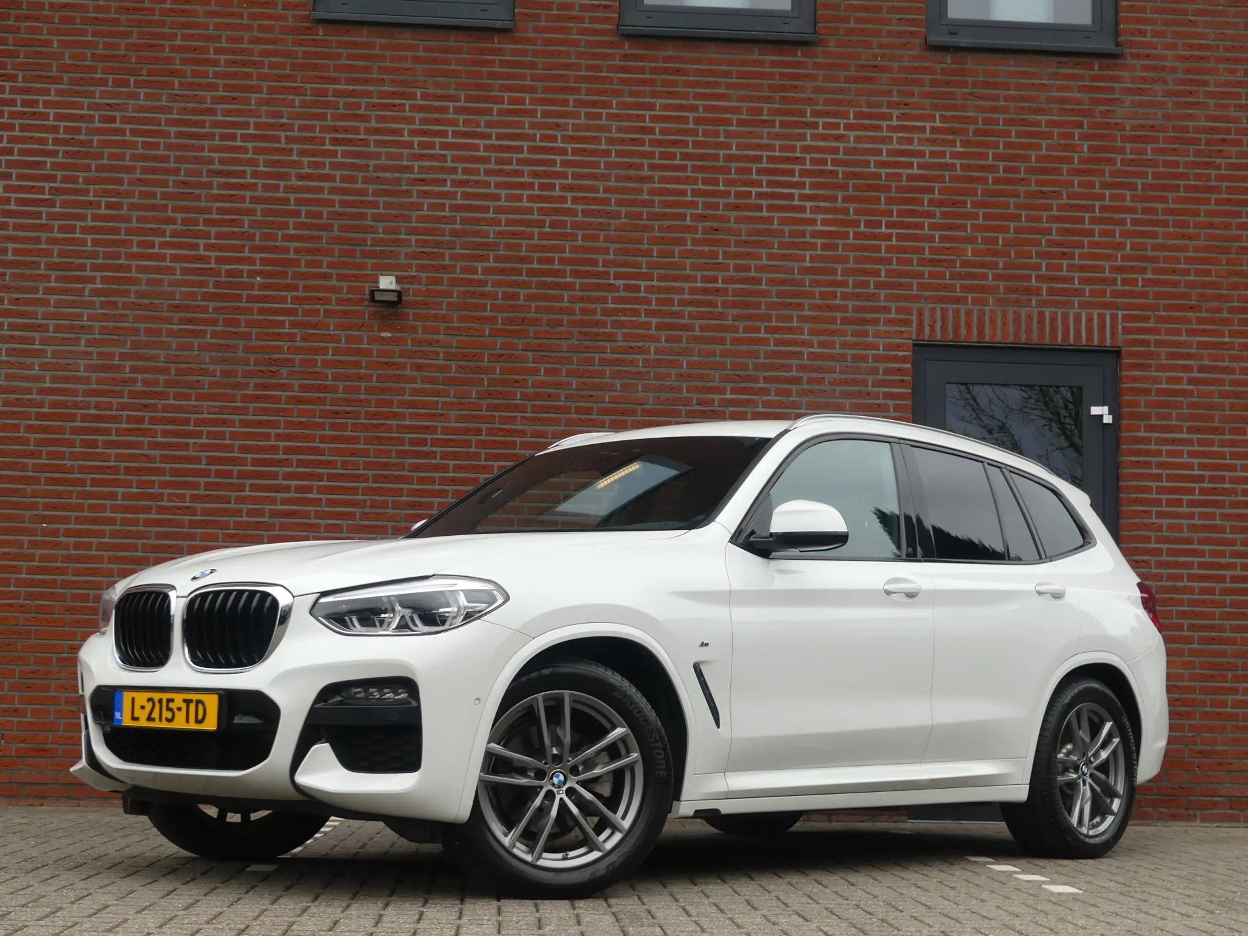 BMW - X3