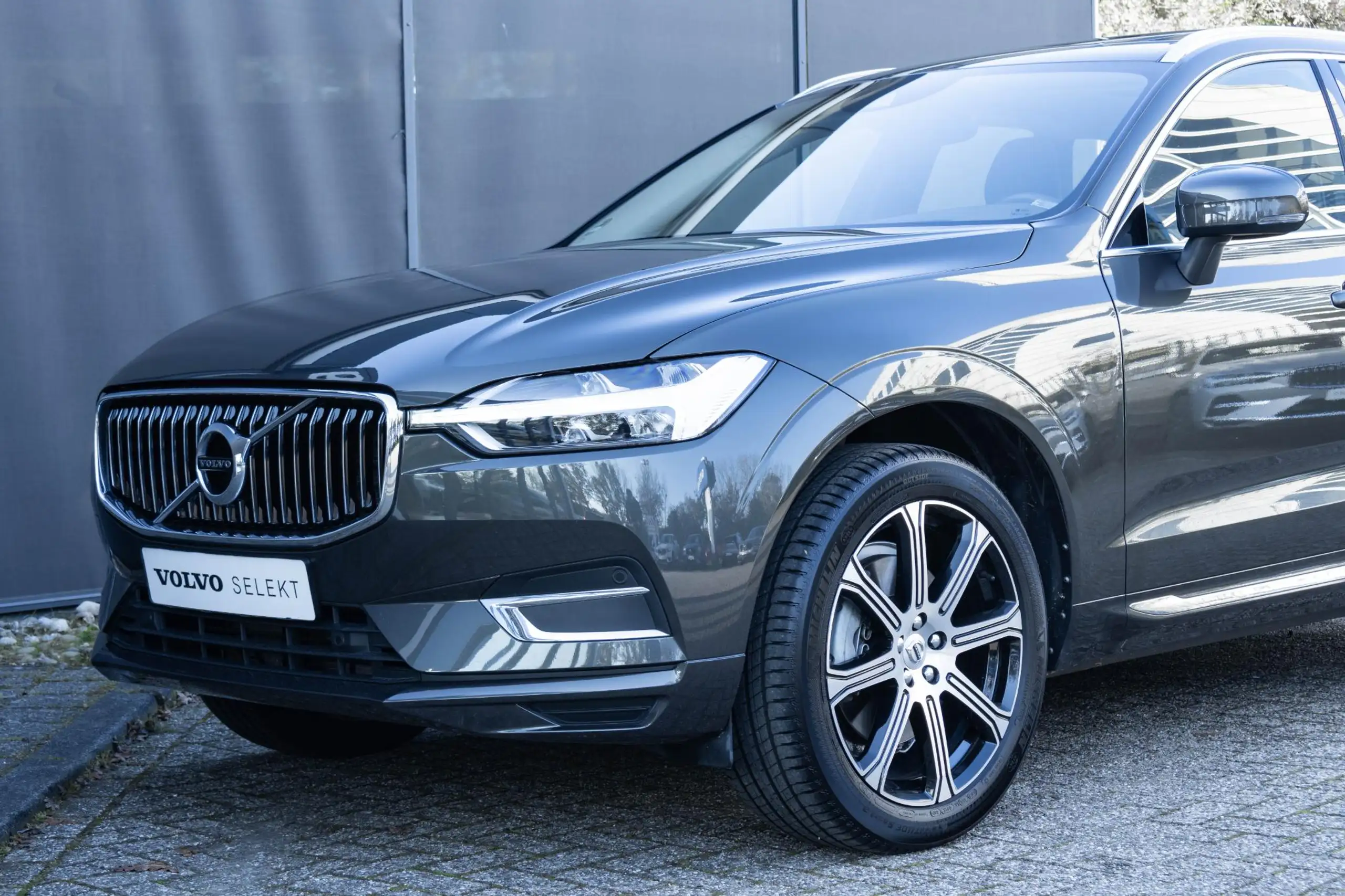 Volvo - XC60