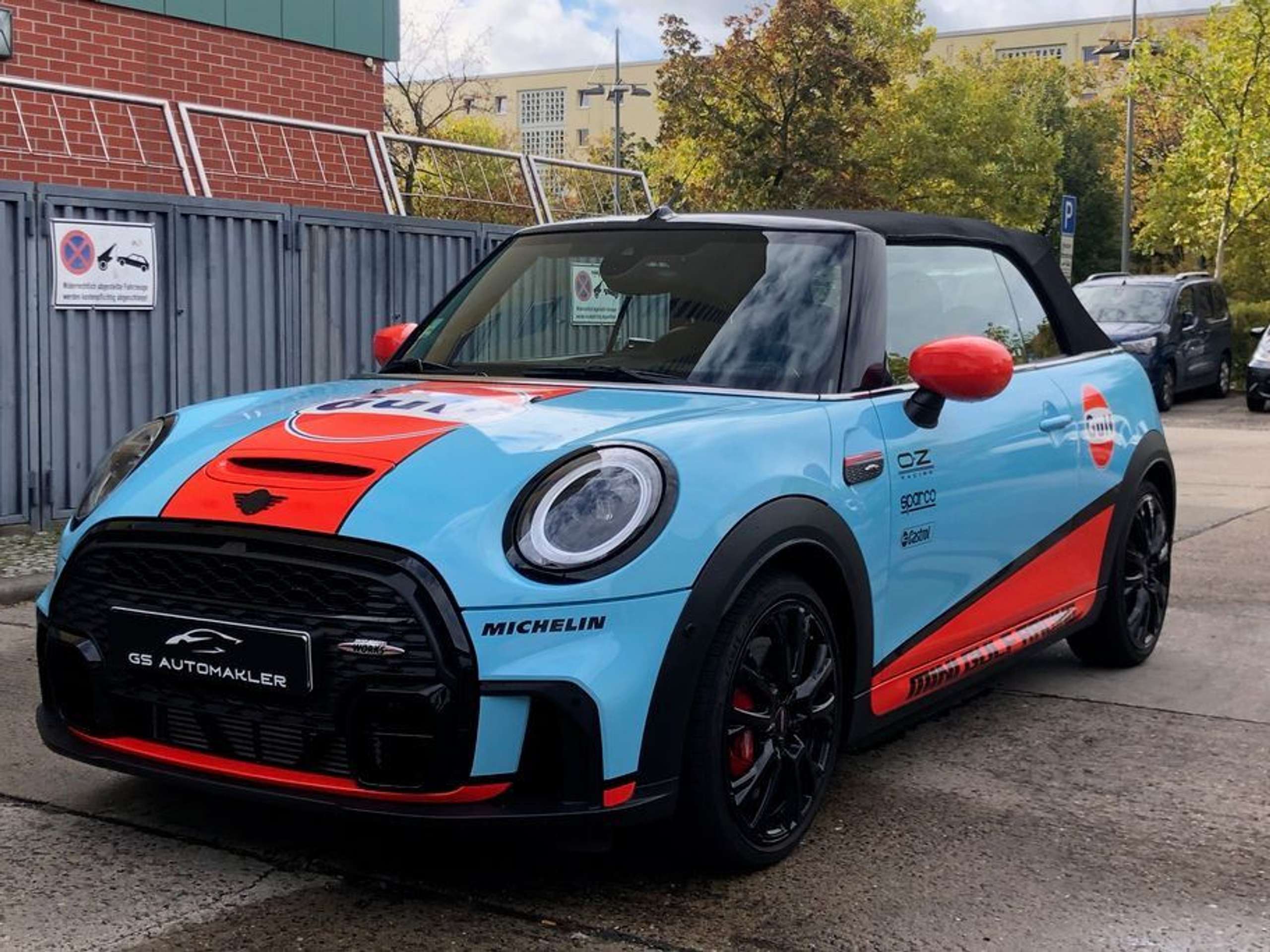 MINI - John Cooper Works Cabrio