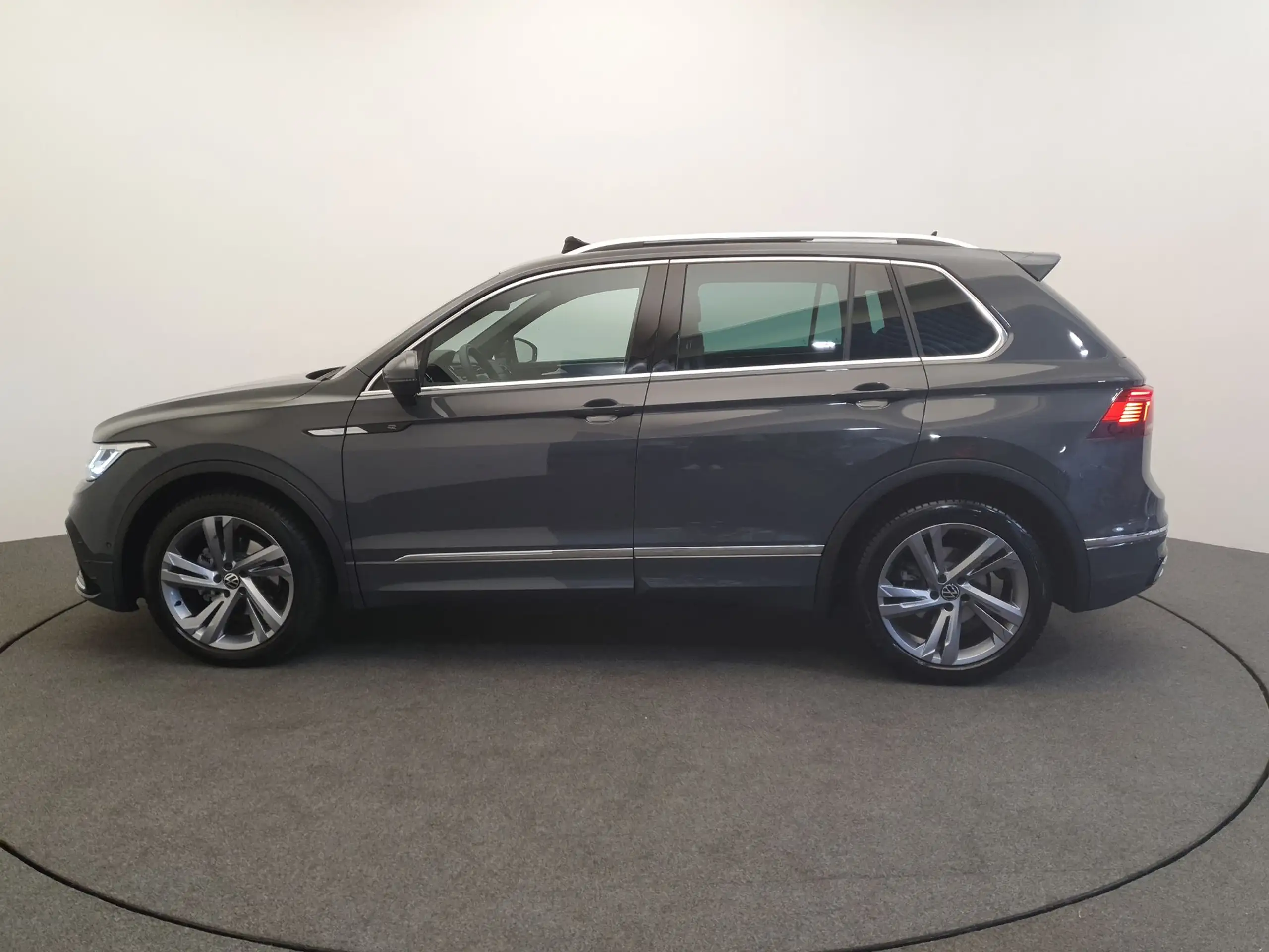 Volkswagen - Tiguan