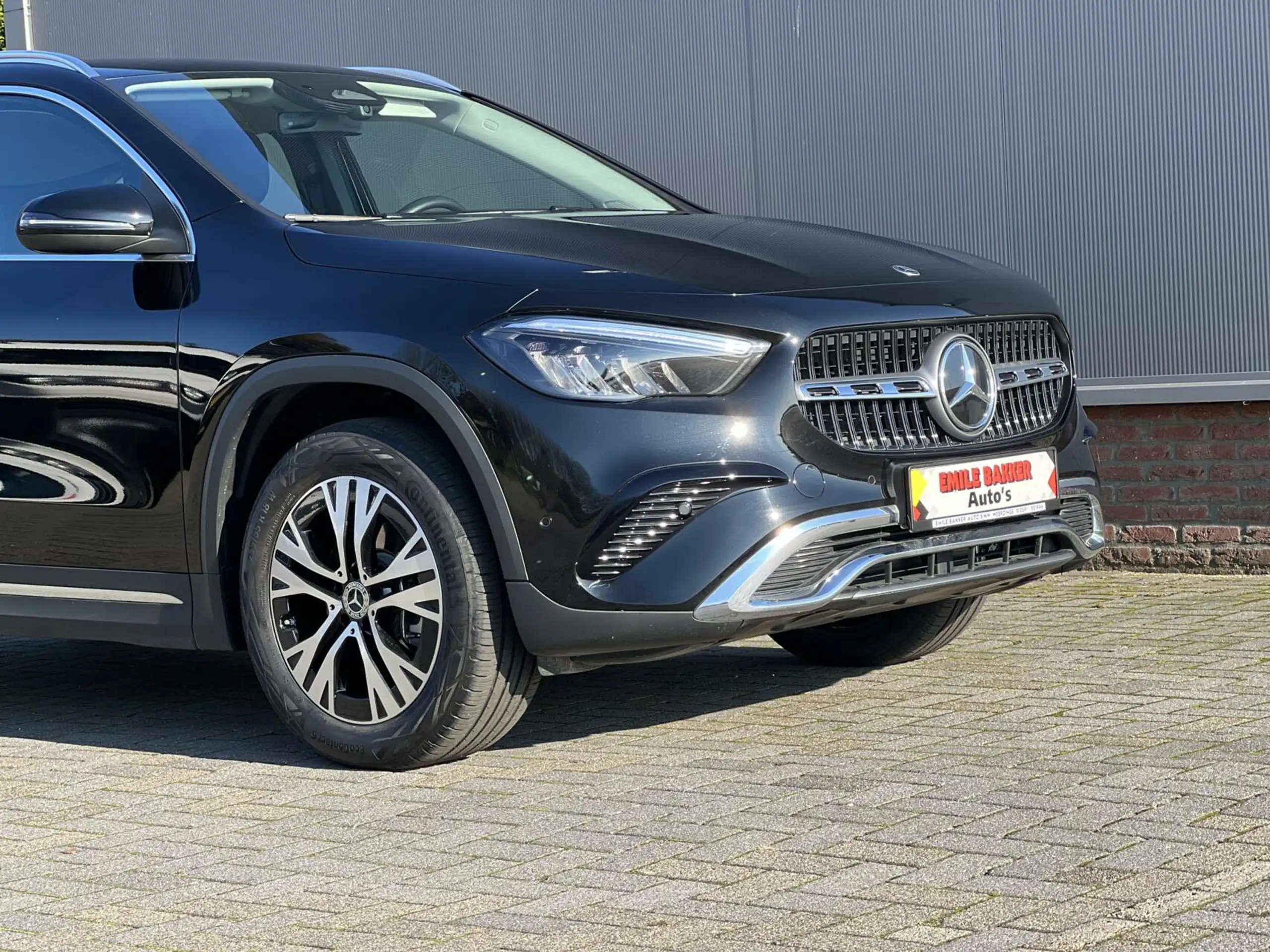 Mercedes-Benz - GLA 250