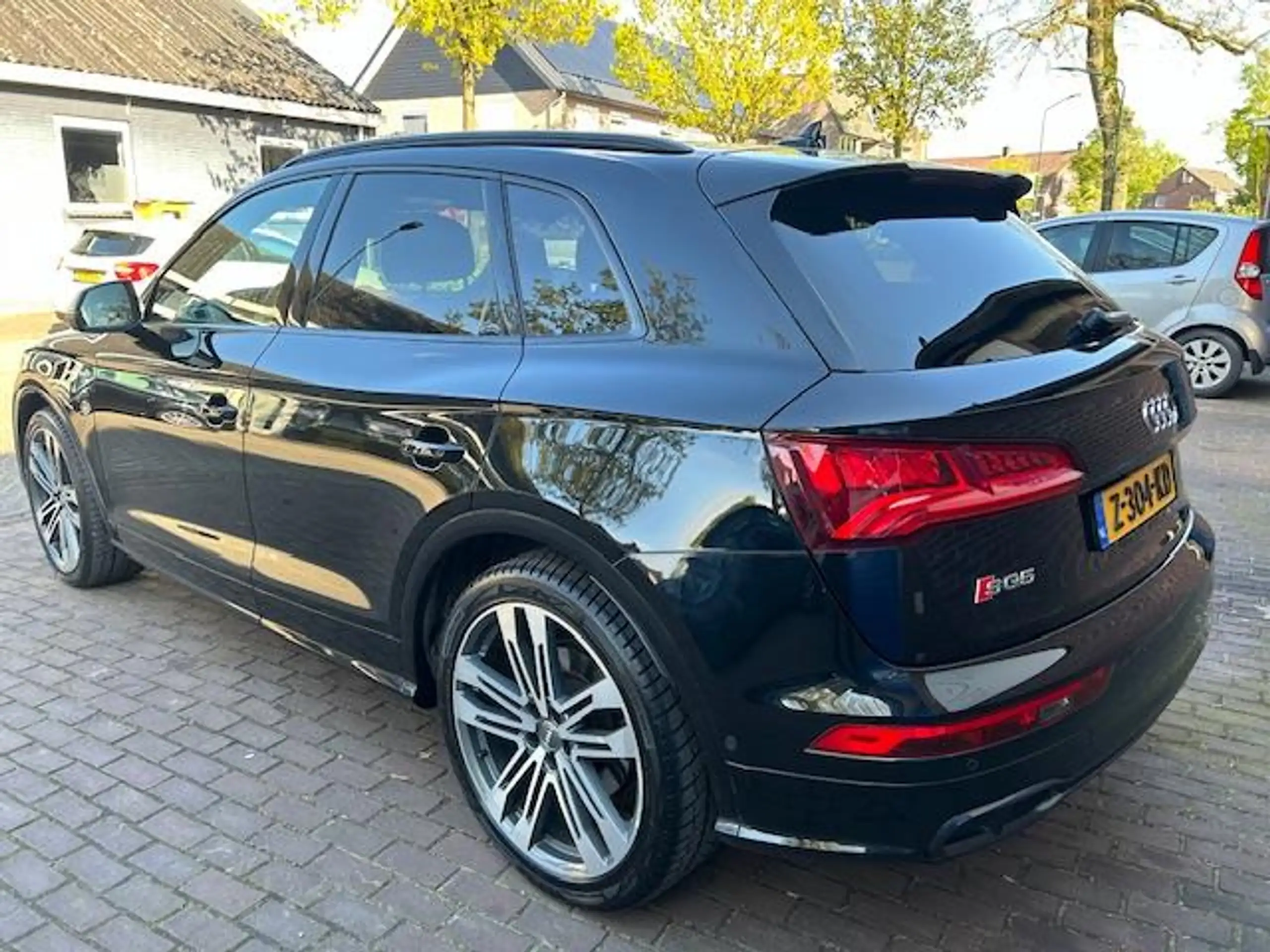 Audi - Q5