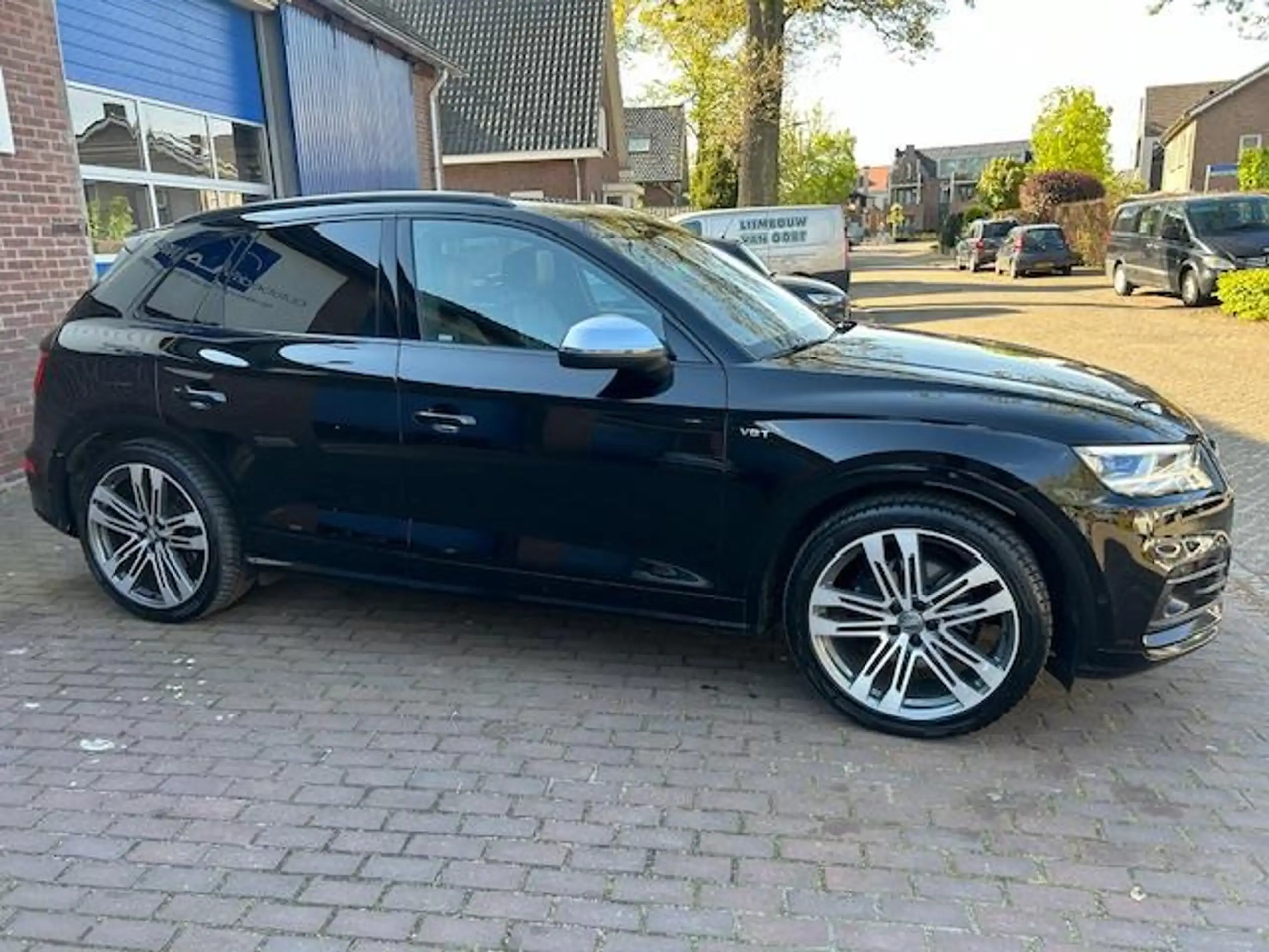 Audi - Q5