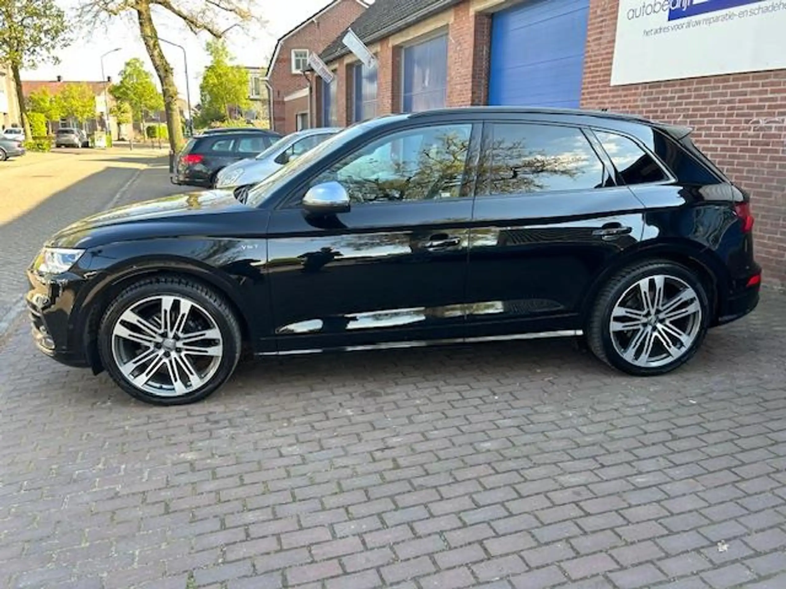 Audi - Q5