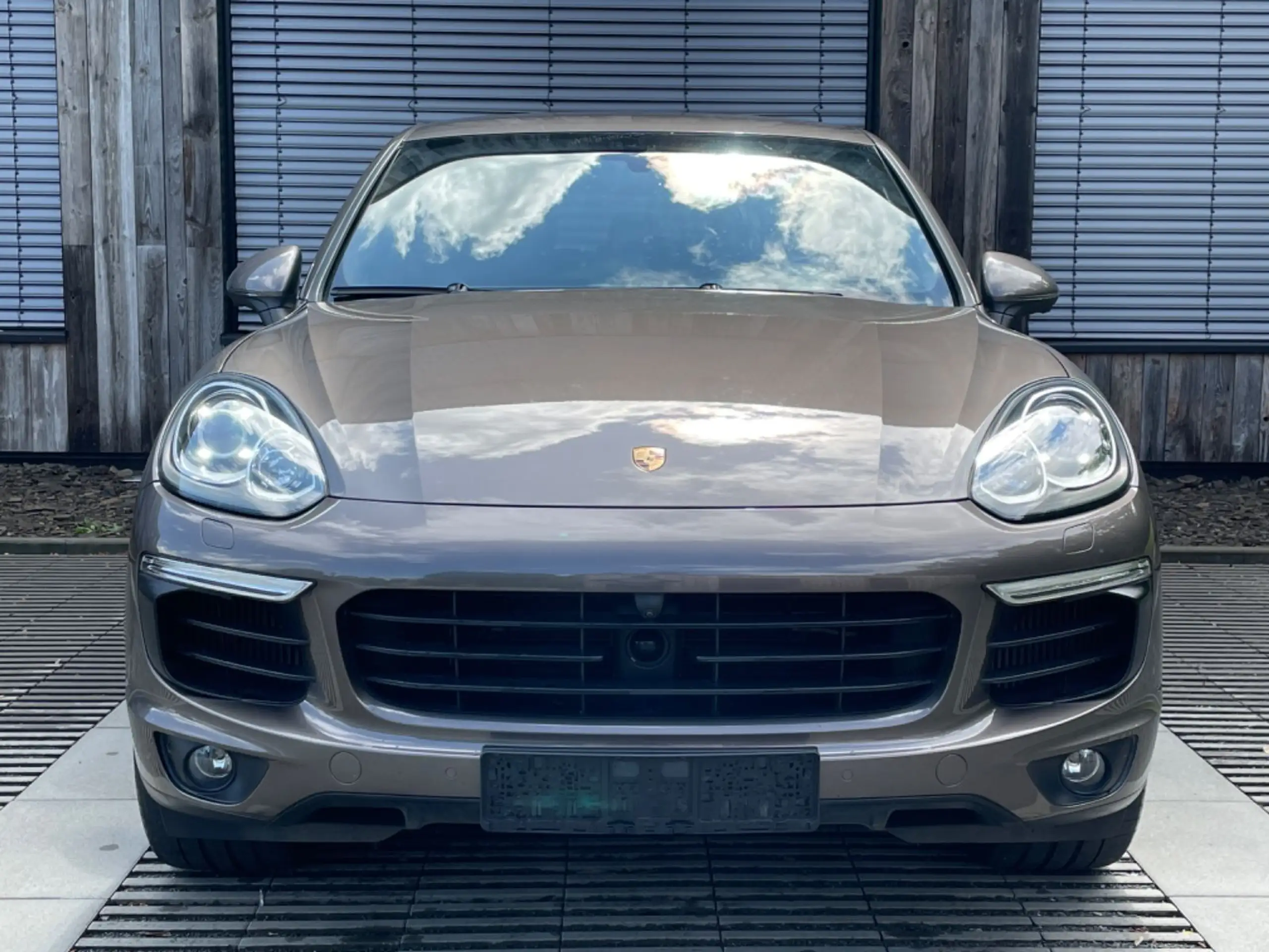 Porsche - Cayenne