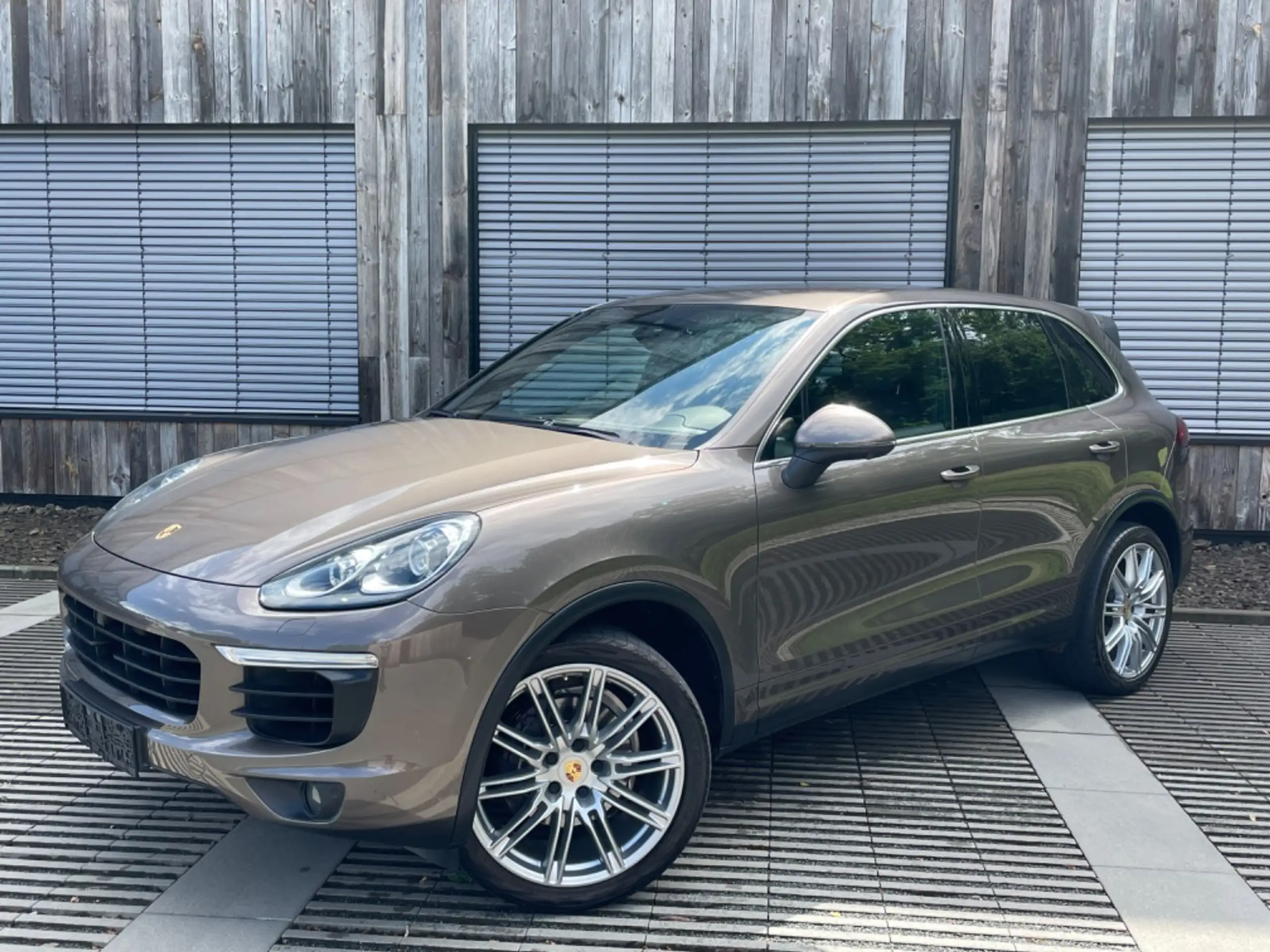 Porsche - Cayenne