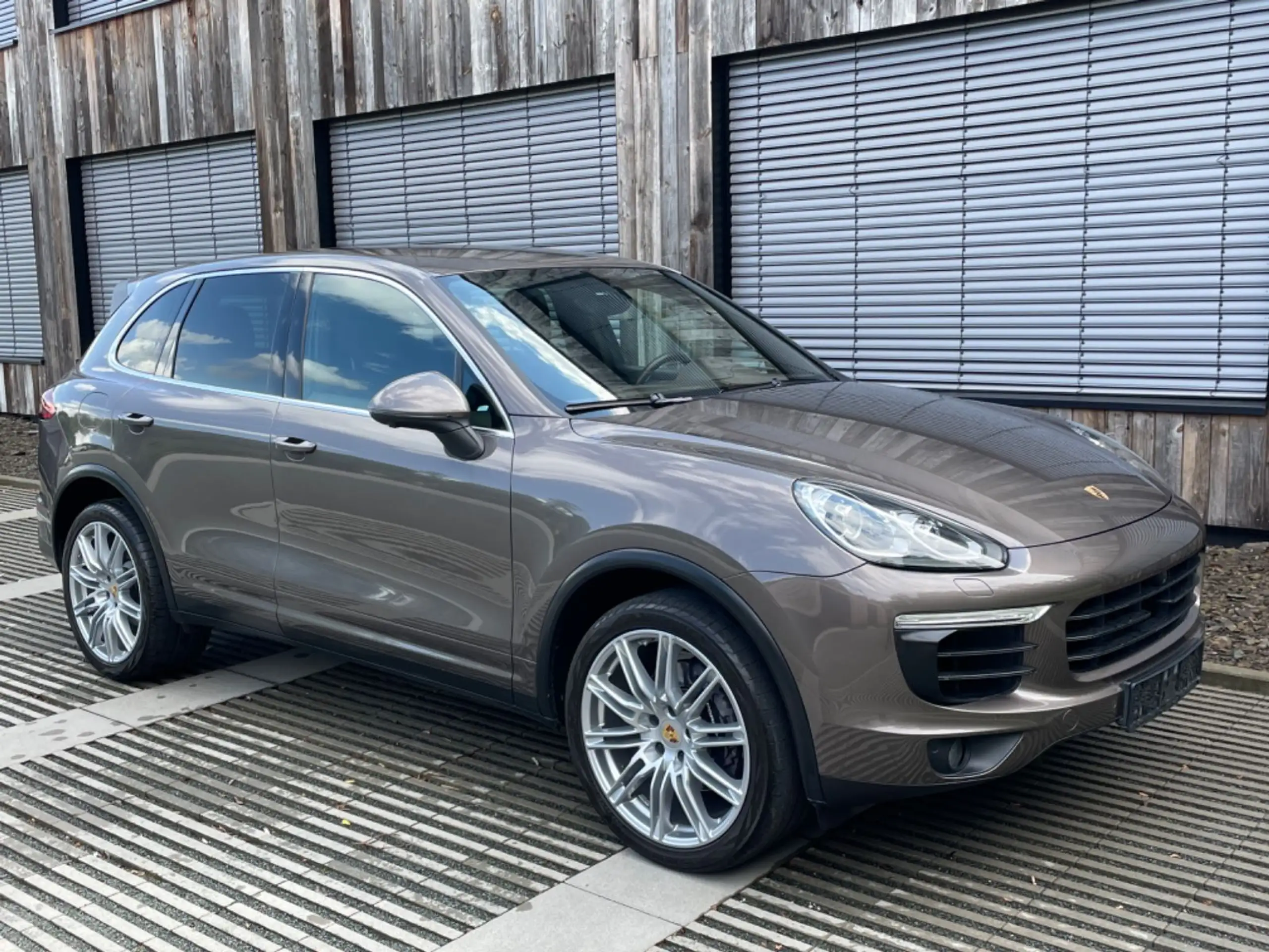 Porsche - Cayenne