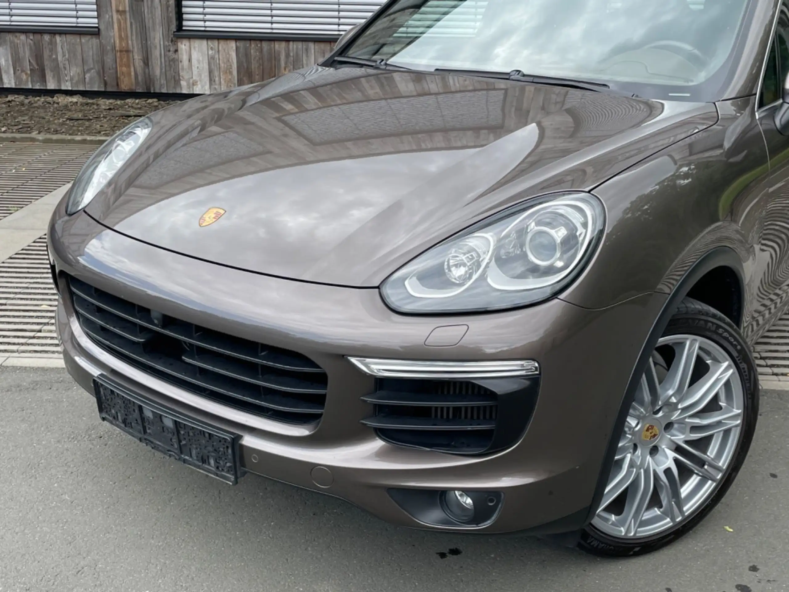 Porsche - Cayenne