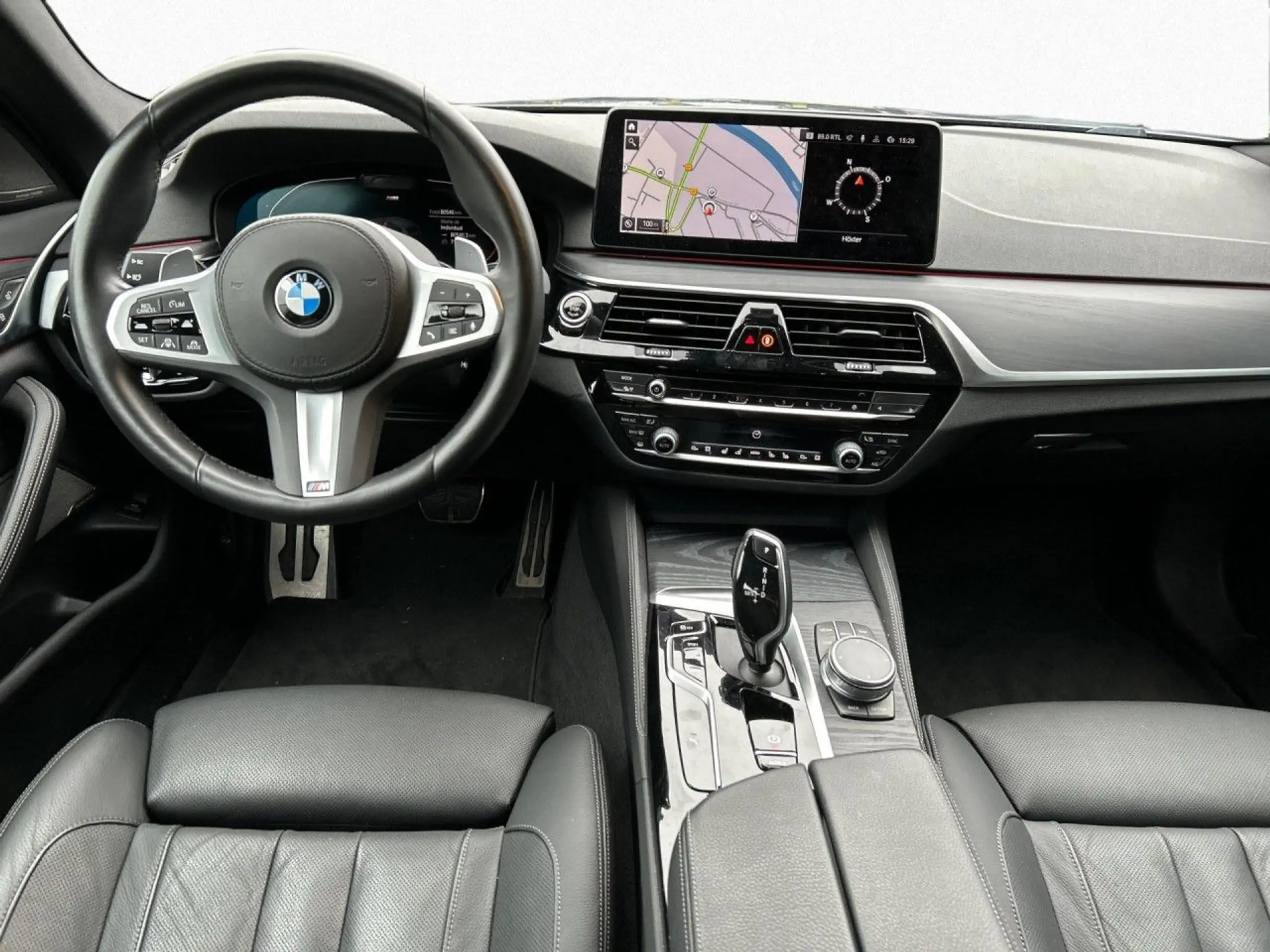 BMW - 530