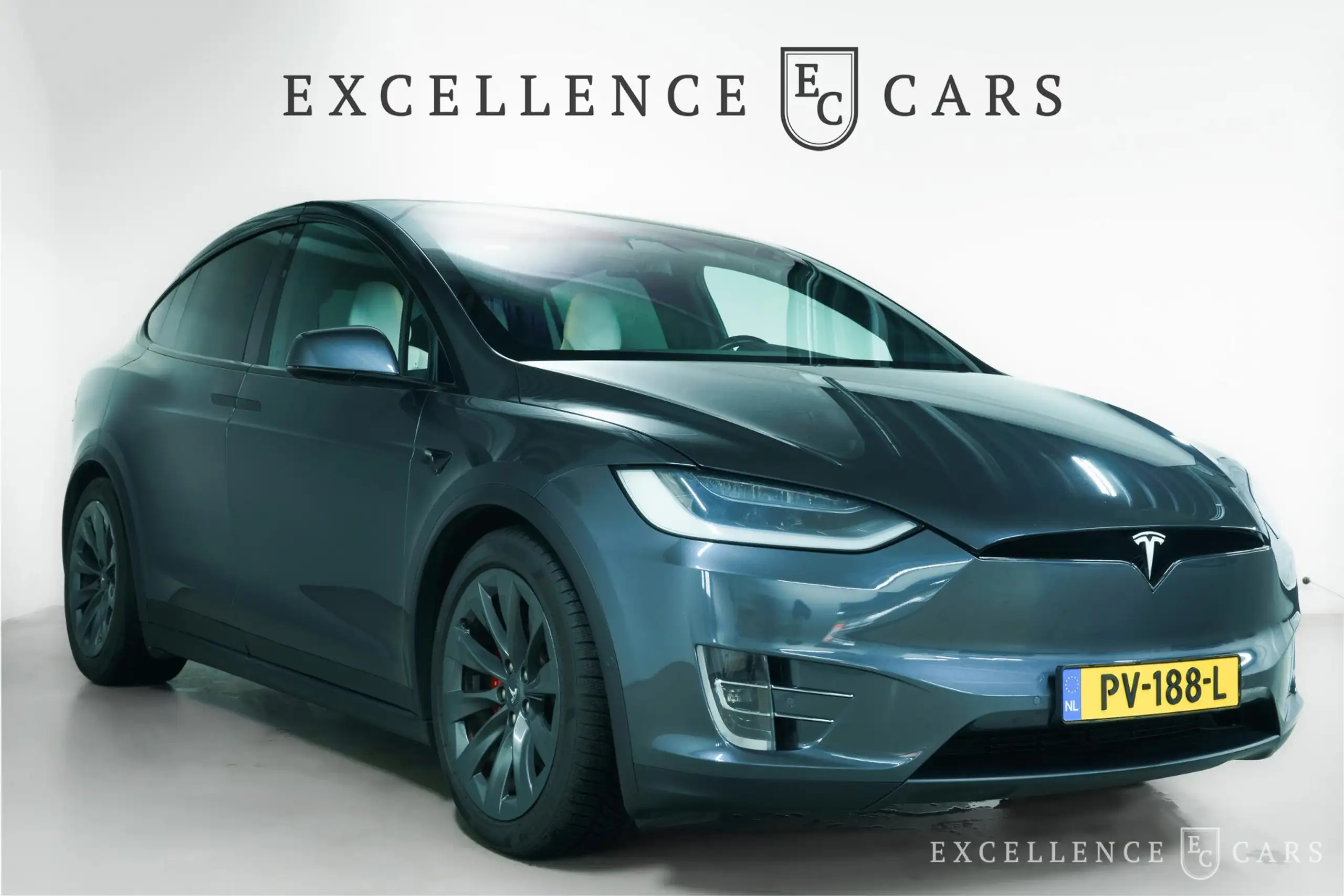 Tesla - Model X