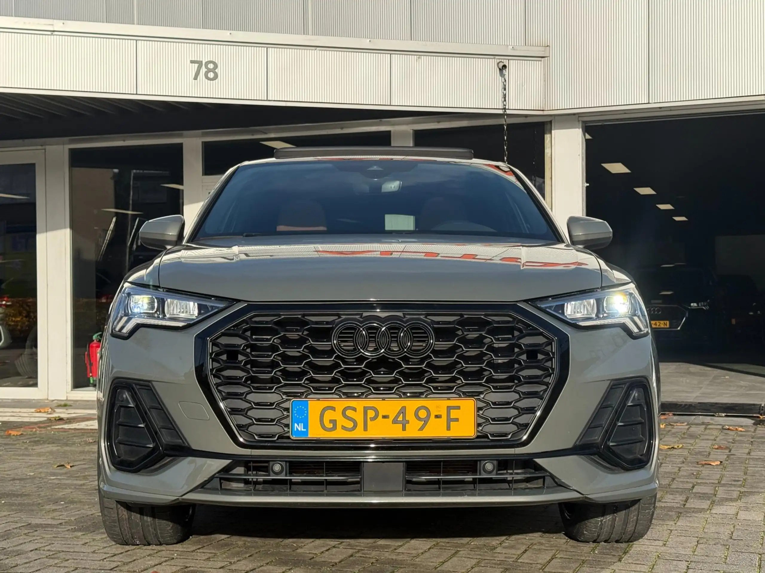 Audi - Q3