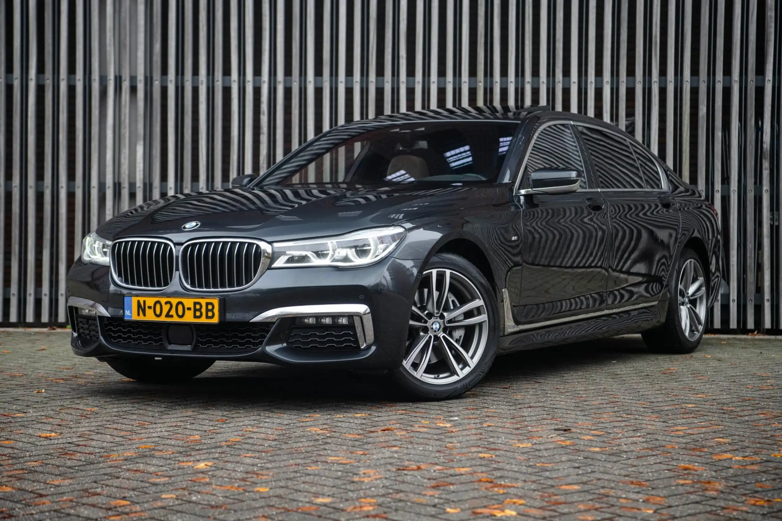 BMW 740 2018