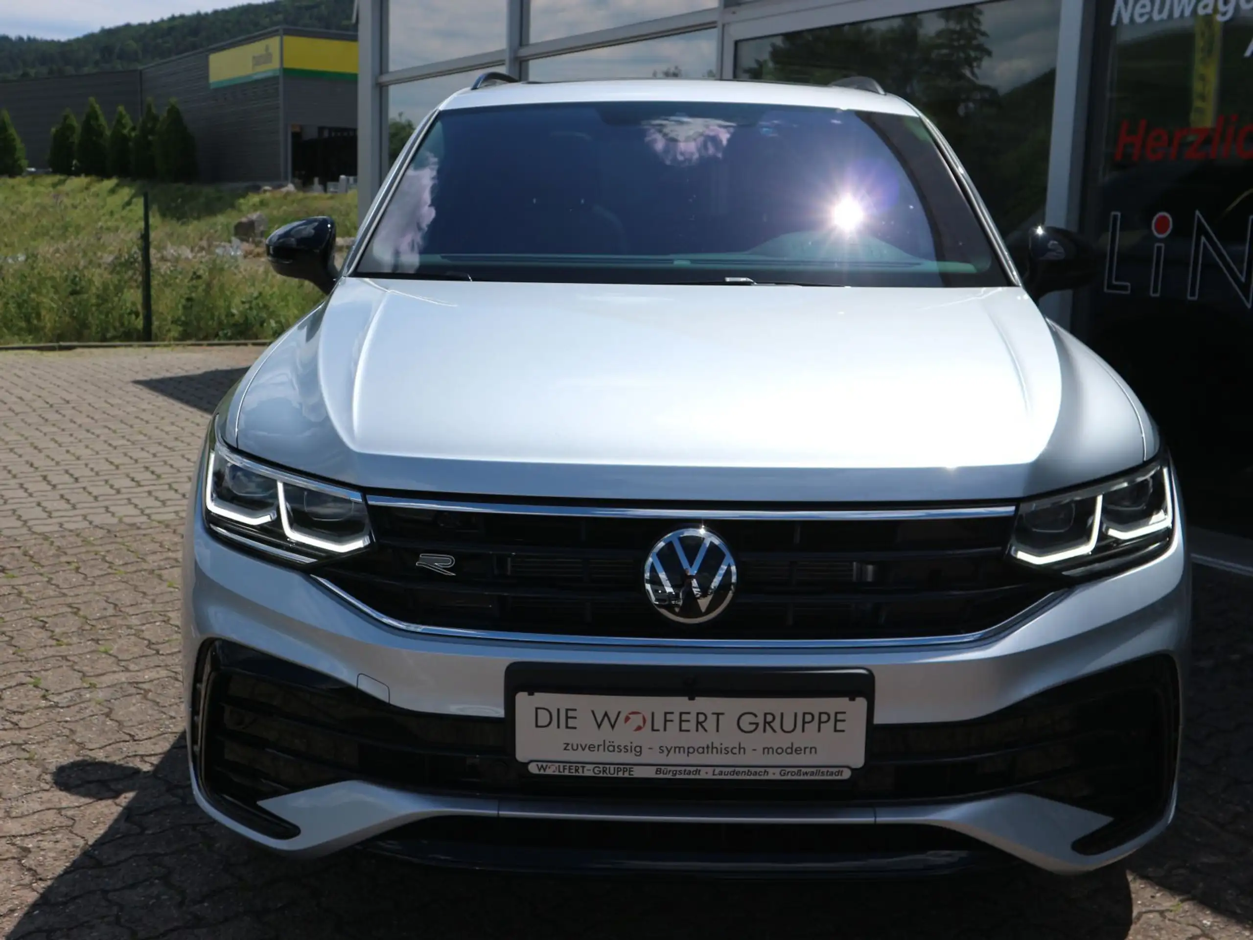 Volkswagen - Tiguan