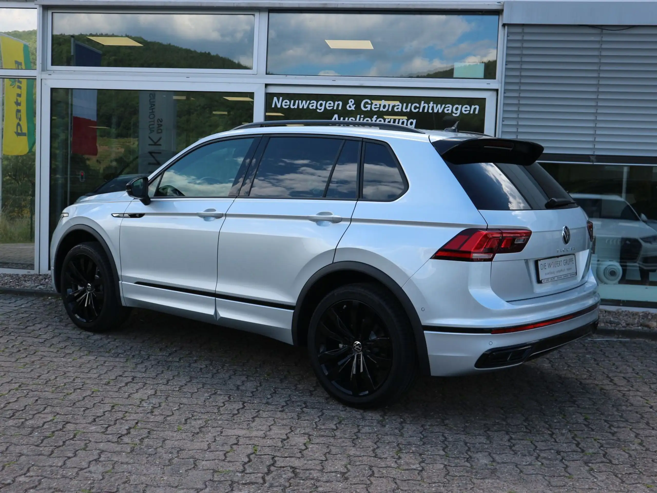 Volkswagen - Tiguan