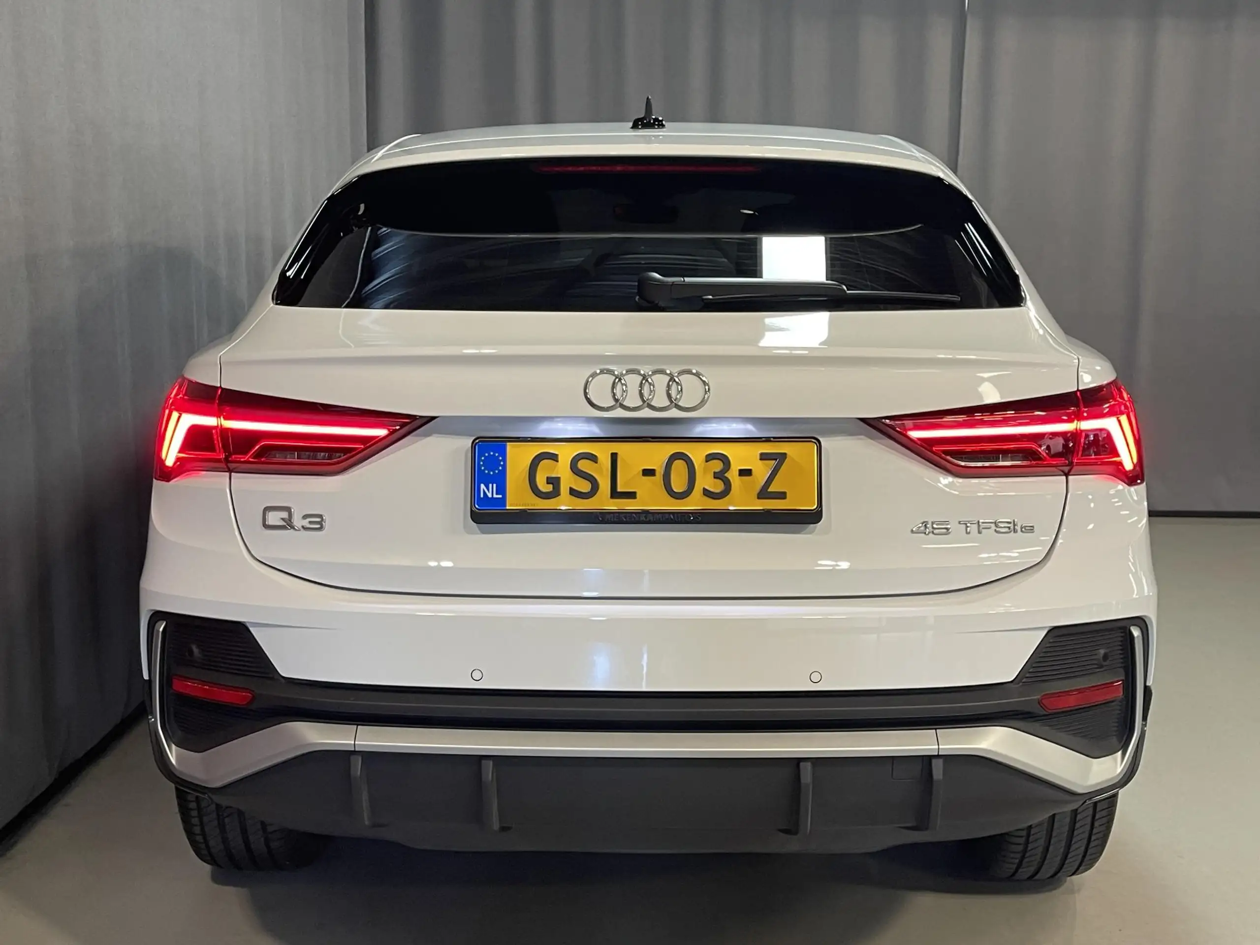 Audi - Q3