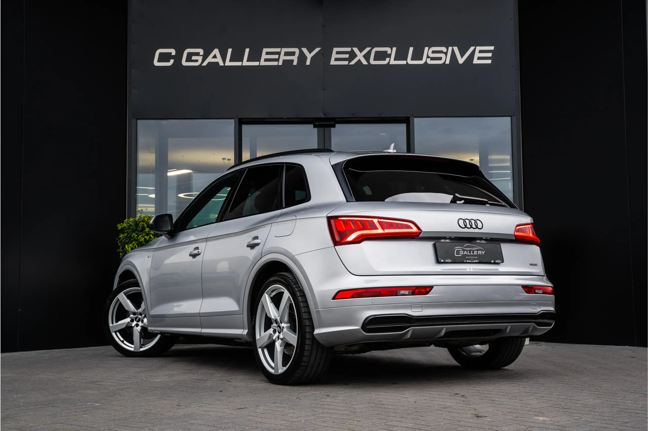 Audi - Q5