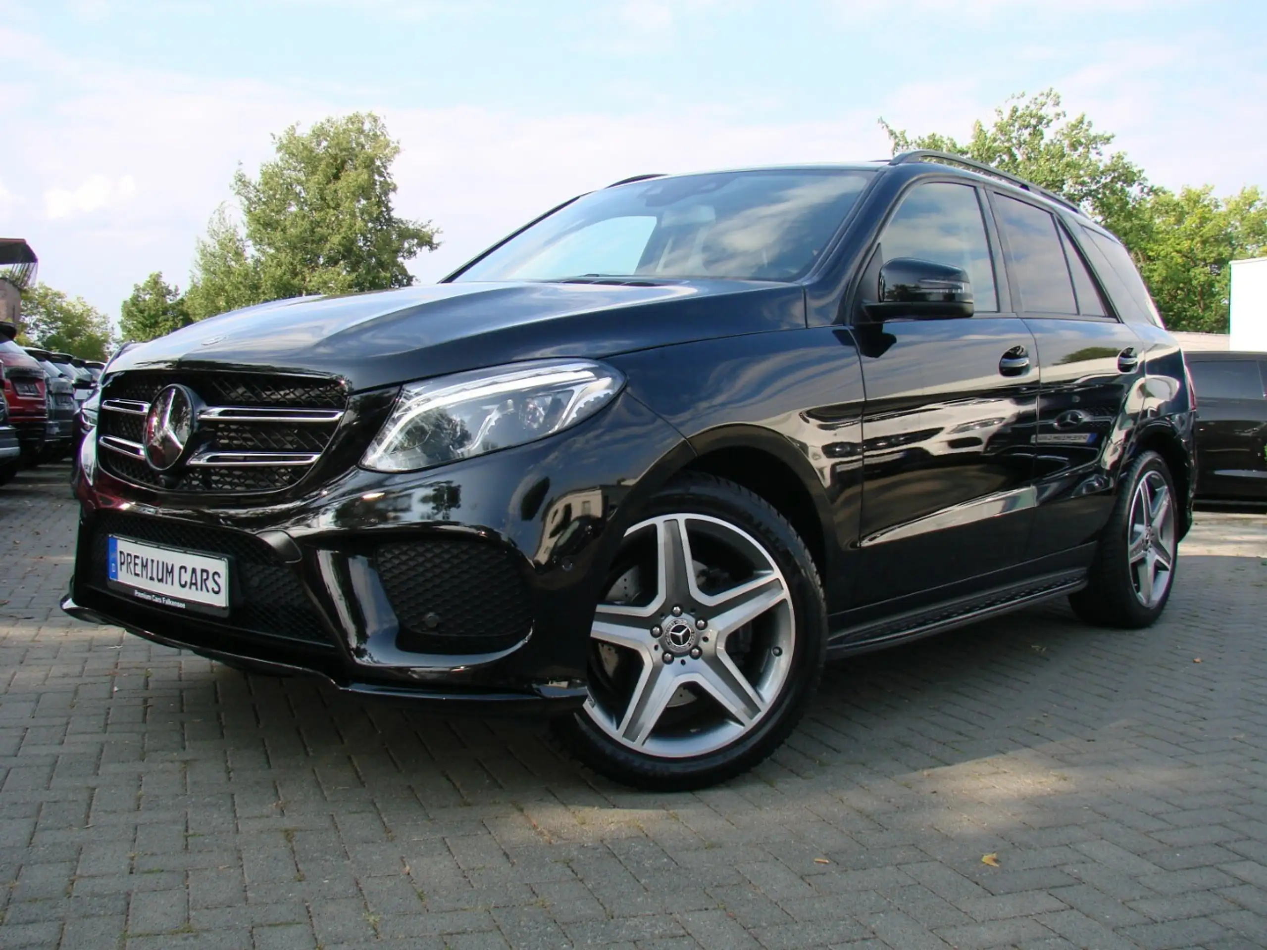 Mercedes-Benz - GLE 350