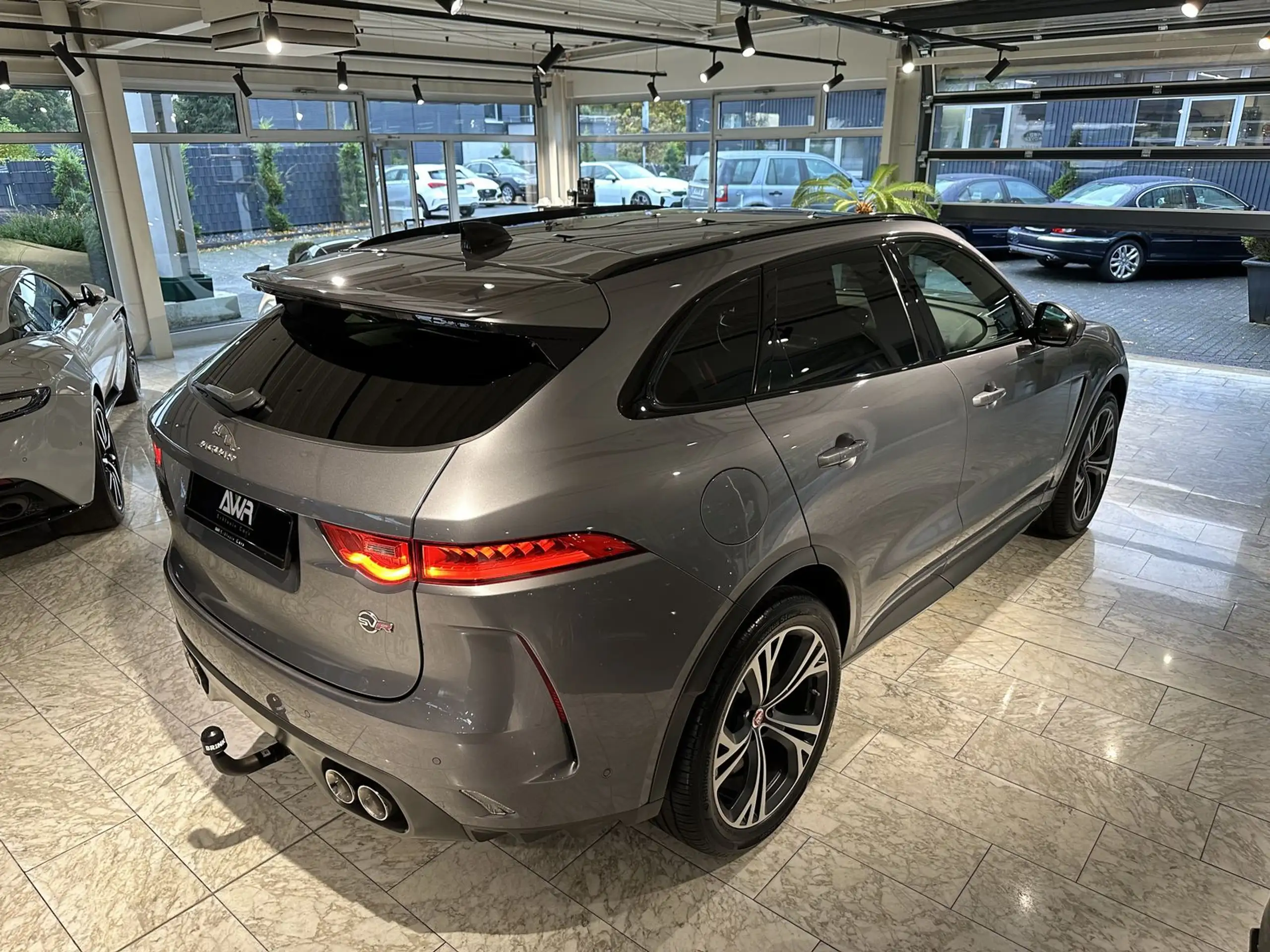 Jaguar - F-Pace