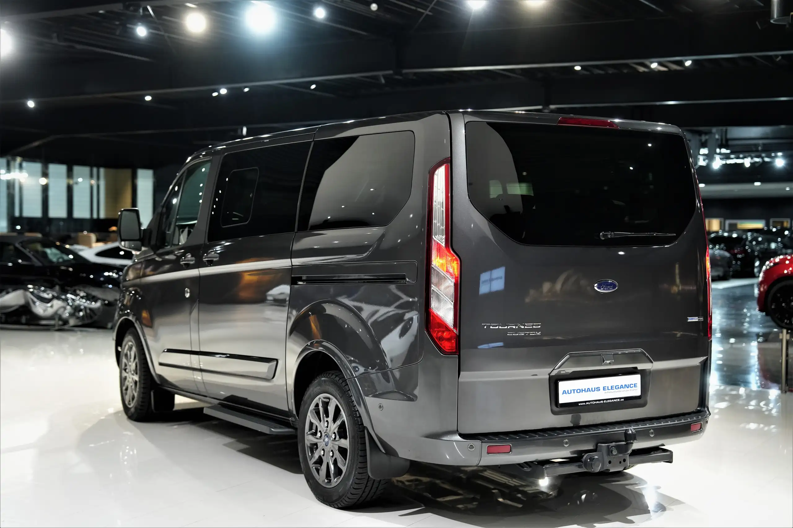 Ford - Tourneo Custom