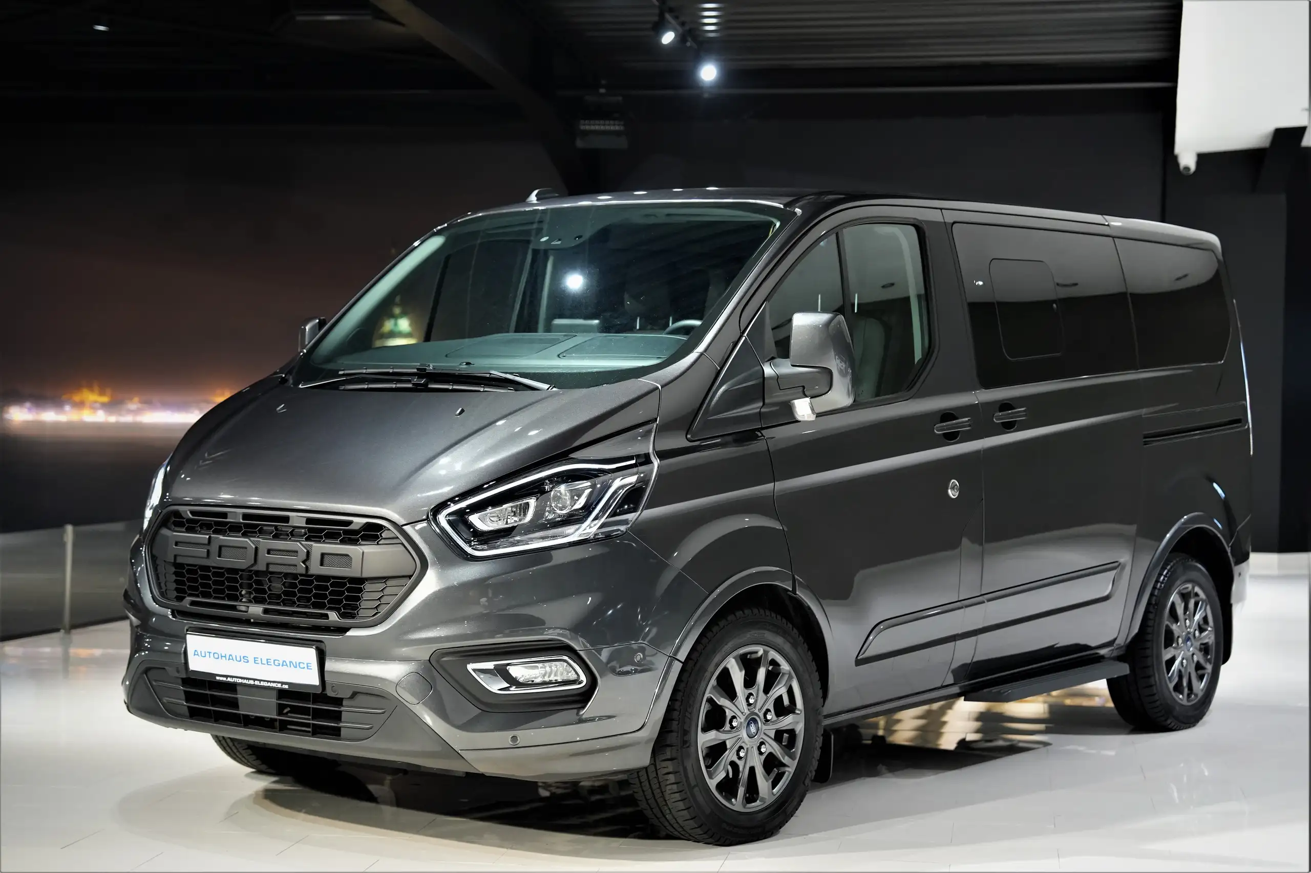 Ford - Tourneo Custom