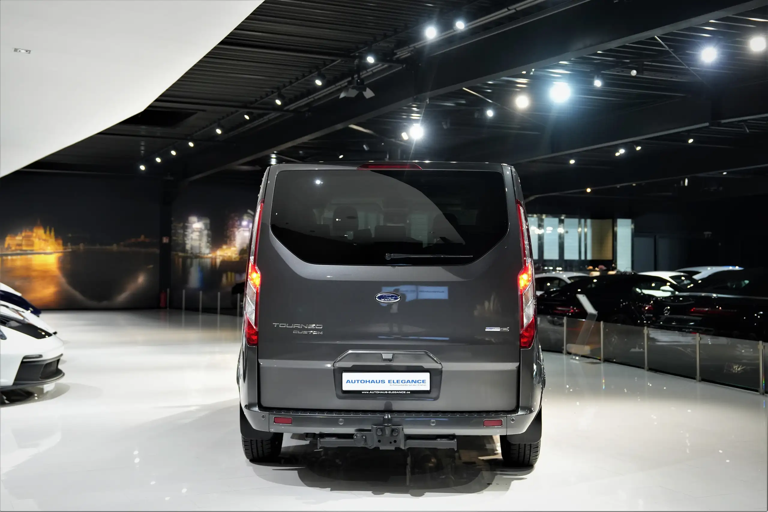 Ford - Tourneo Custom