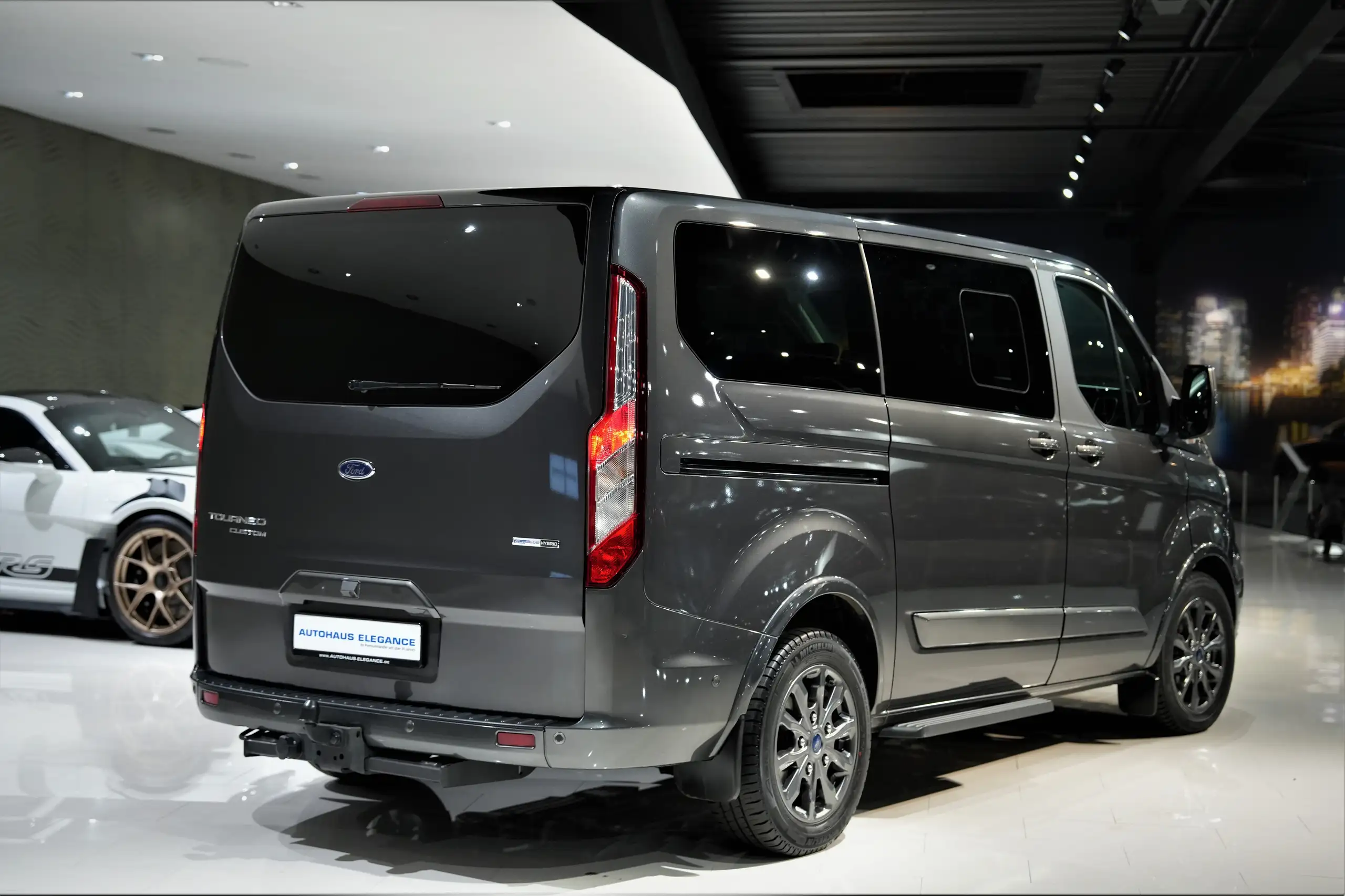 Ford - Tourneo Custom