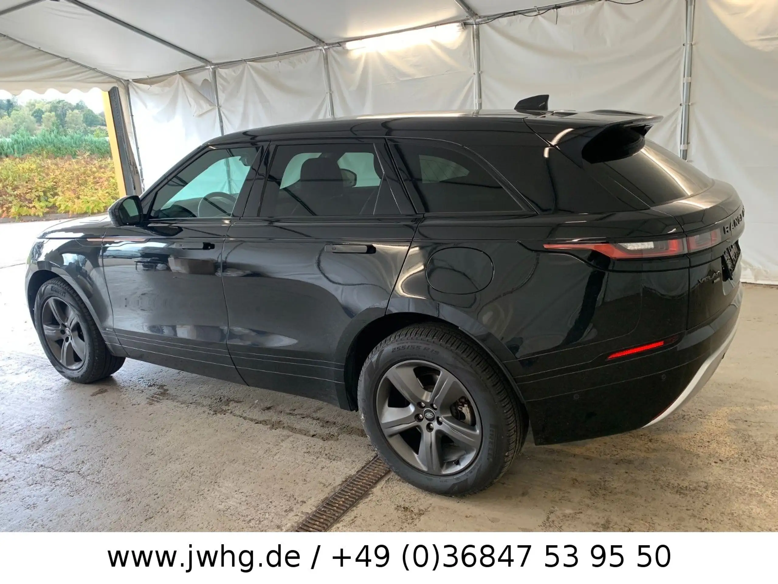 Land Rover - Range Rover Velar