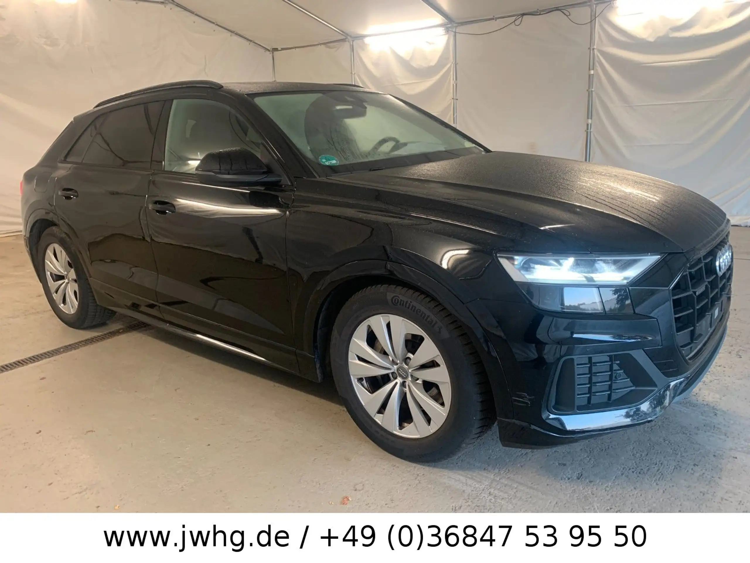 Audi - Q8