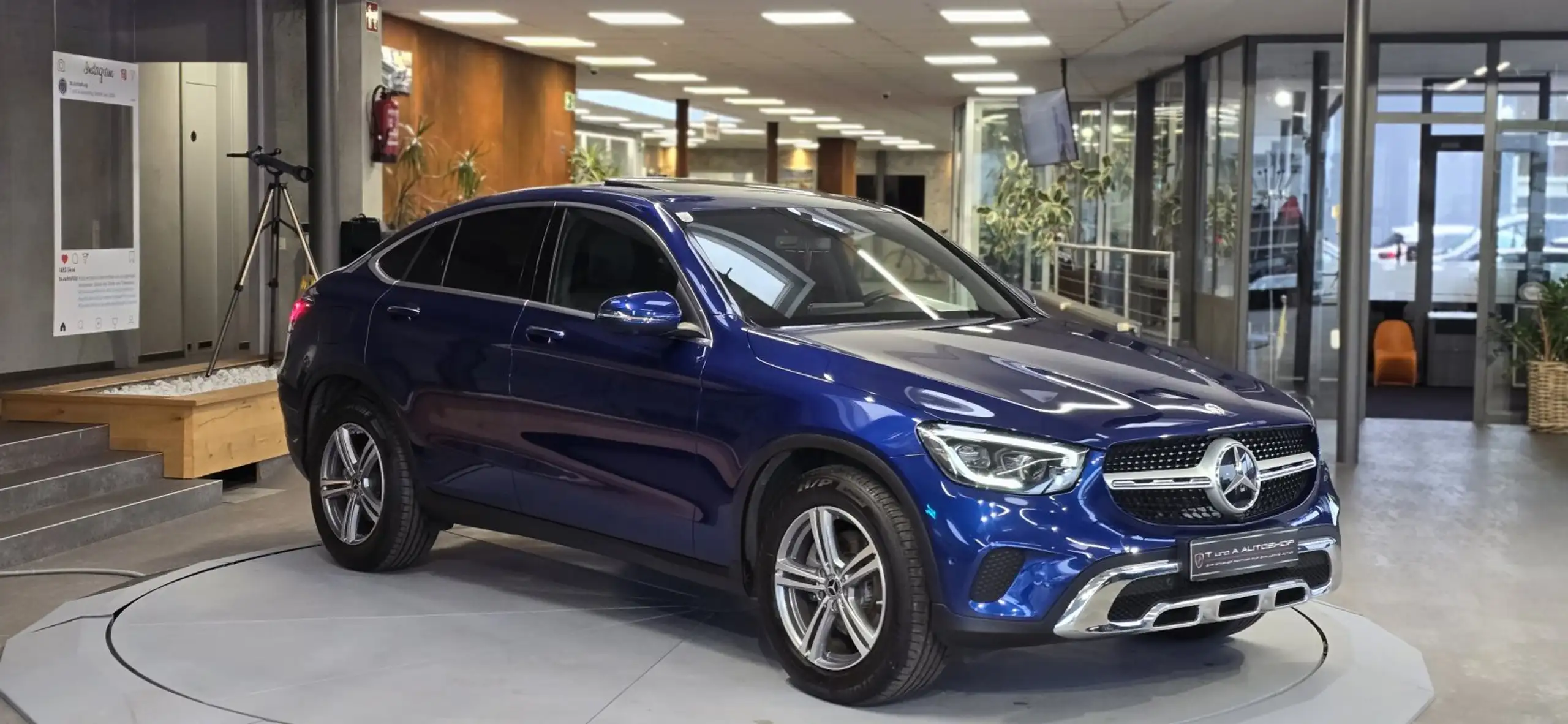 Mercedes-Benz - GLC 200