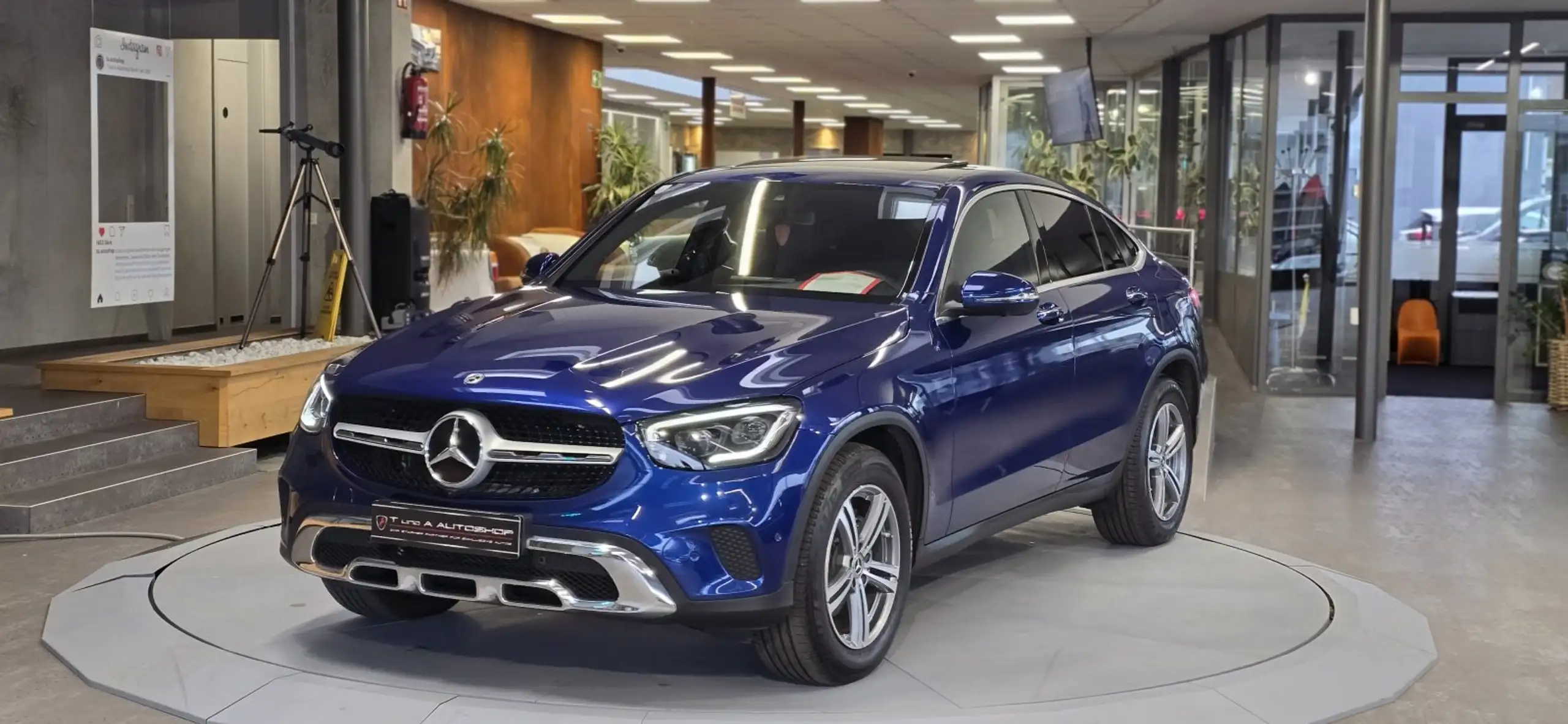 Mercedes-Benz - GLC 200