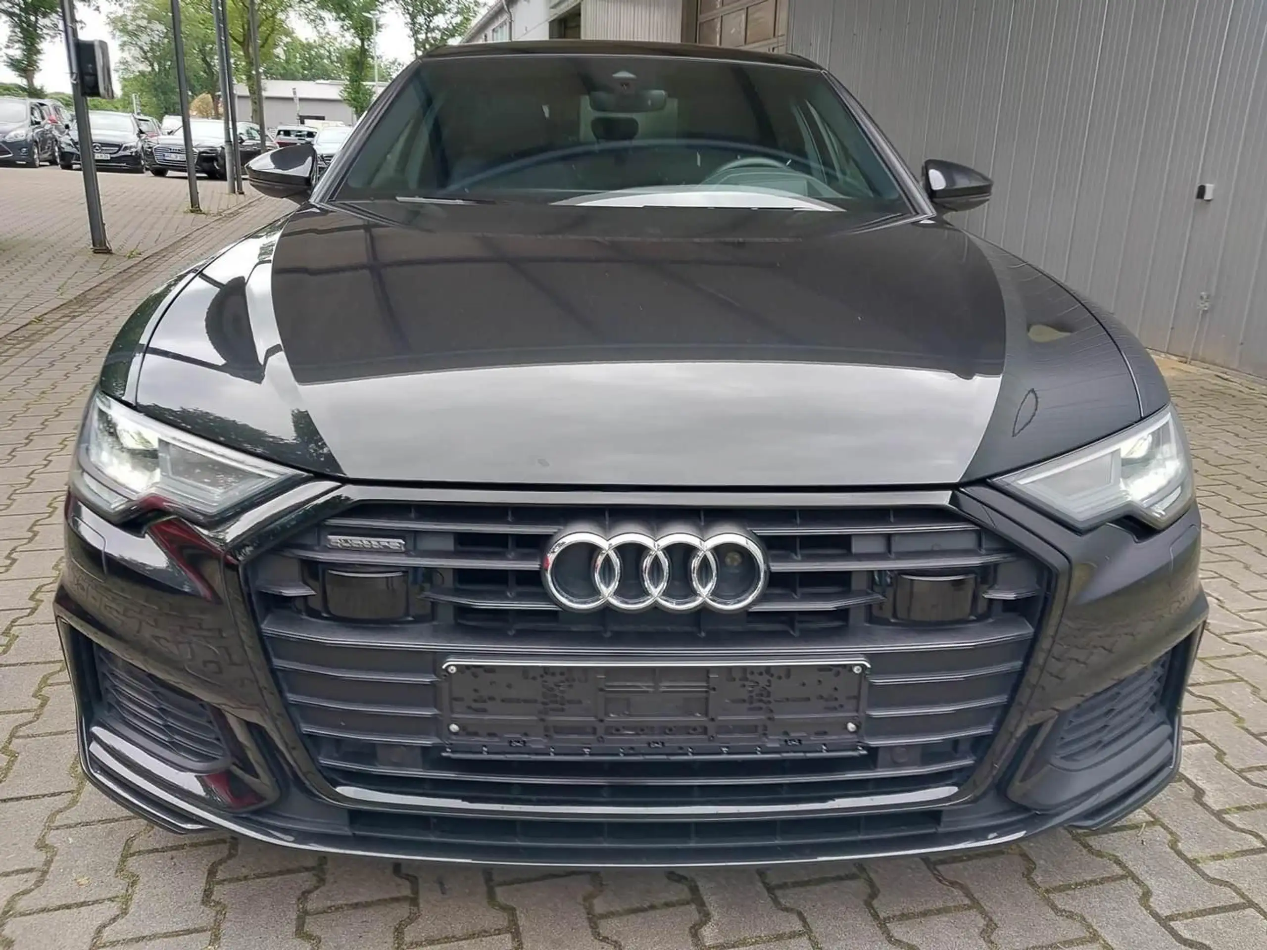 Audi - A6