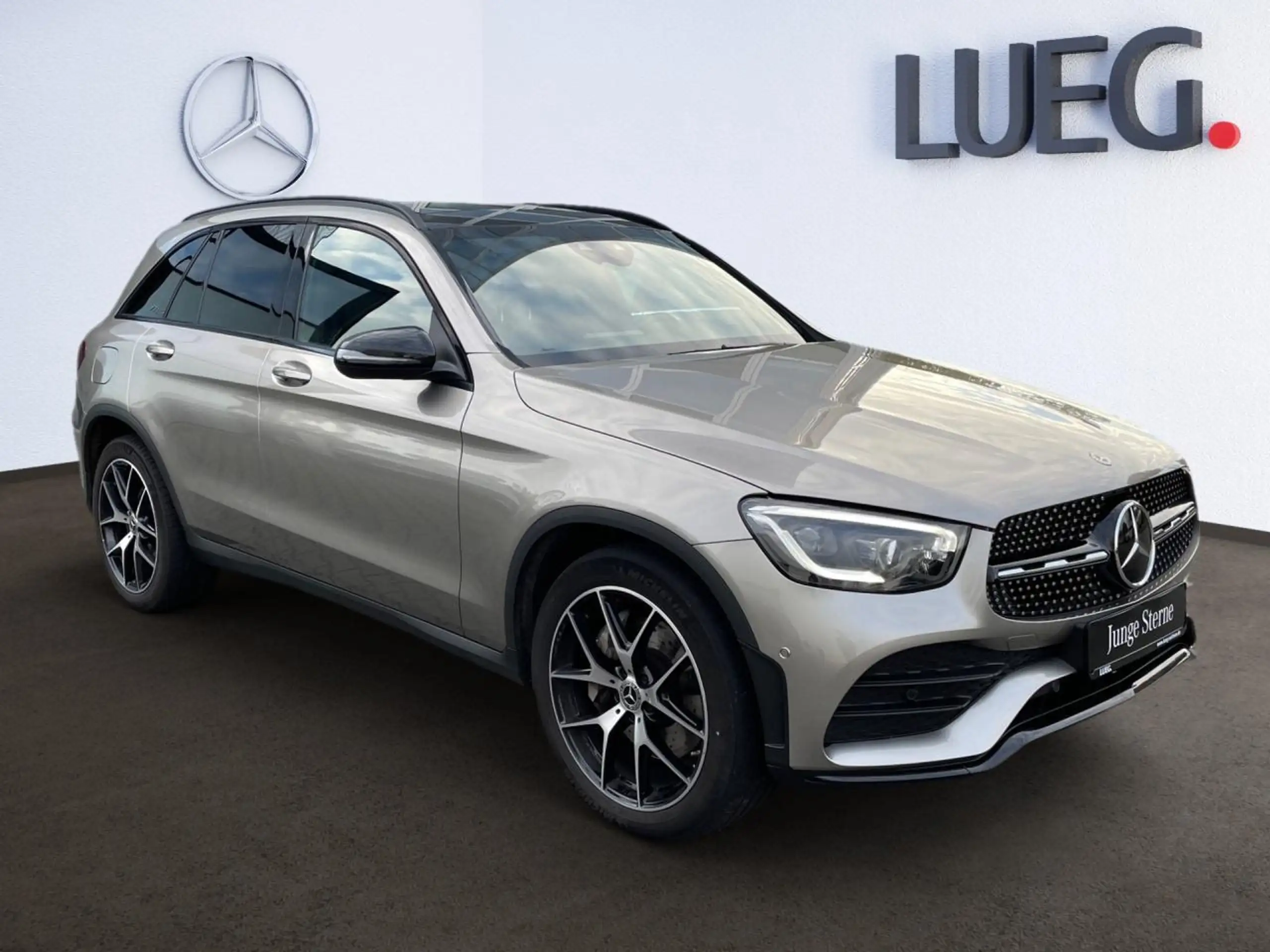 Mercedes-Benz - GLC 400